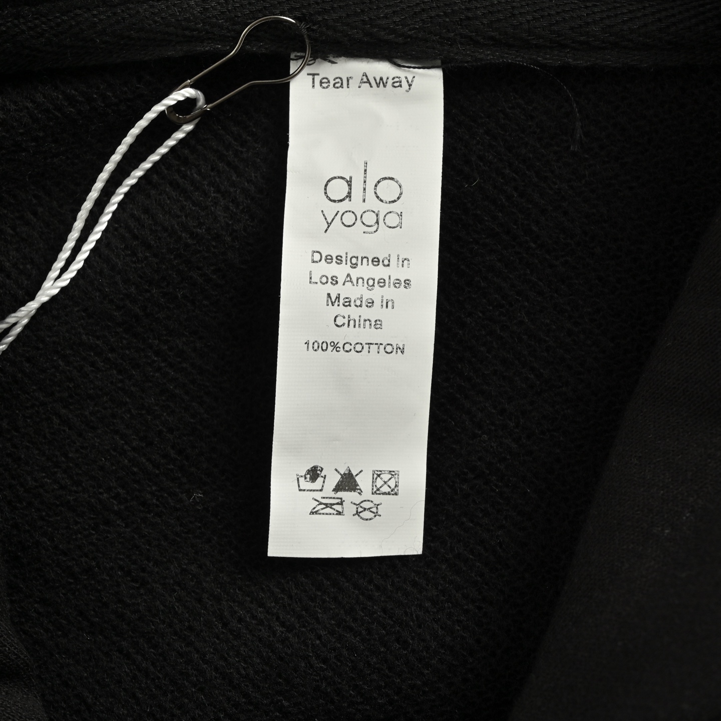 ALO 25Fw 压胶银标连帽卫衣 超帅气的男女同款卫衣 ALO 25Fw 压胶银标连帽卫衣 超帅气的男女同款卫衣