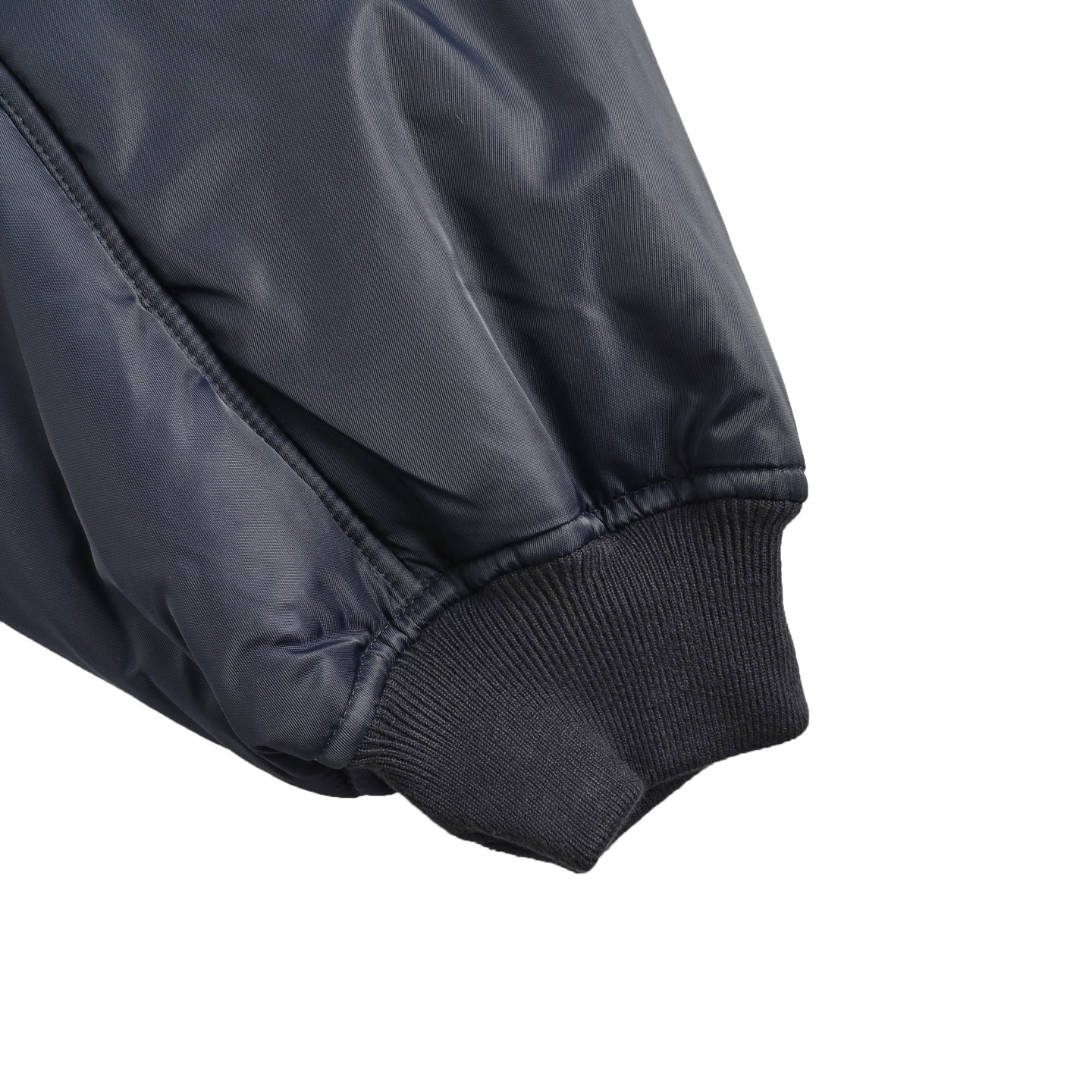 Balenciaga/巴黎世家 25Fw 秀场飞行夹克棉服外套 Balenciaga/巴黎世家 25Fw 秀场飞行夹克棉服外套