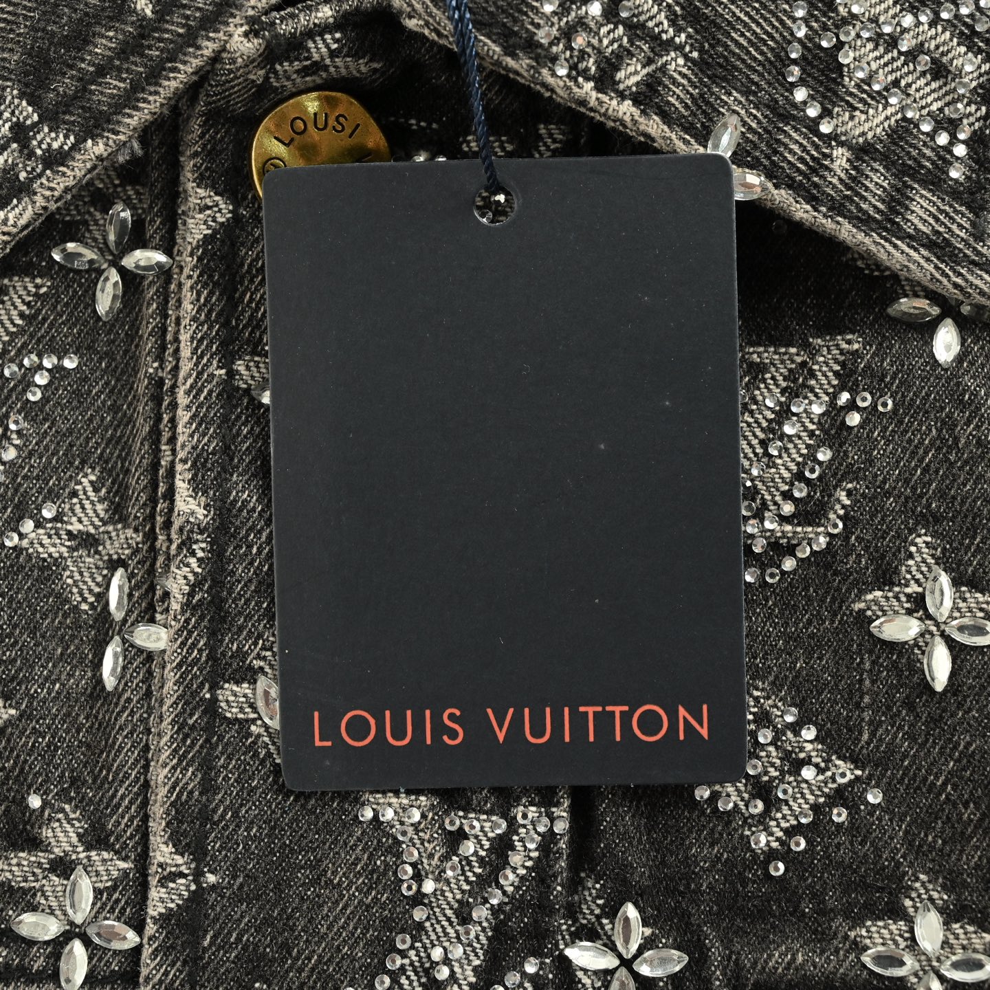 Louis Vuitton/路易威登 25Fw 老花满印烫钻牛仔外套-Chinese UA Cheap High Quatity Brand Clothes Bags handbags Sneakers wholesale wholesaler seller from China Factory suppliers Fashion Clothing Shoes best Quality Beautiful Price Louis Vuitton/路易威登 25Fw 老花满印烫钻牛仔外套