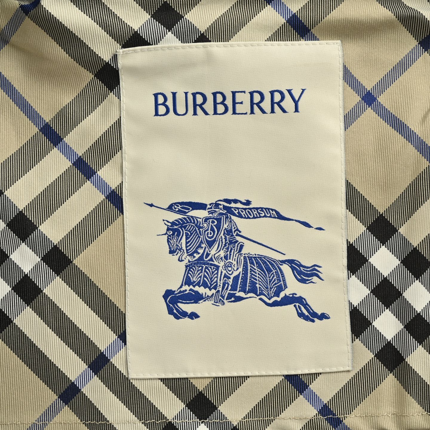 Burberry/巴宝莉 25Fw 战马刺绣格纹连帽冲锋衣外套 Burberry/巴宝莉 25Fw 战马刺绣格纹连帽冲锋衣外套