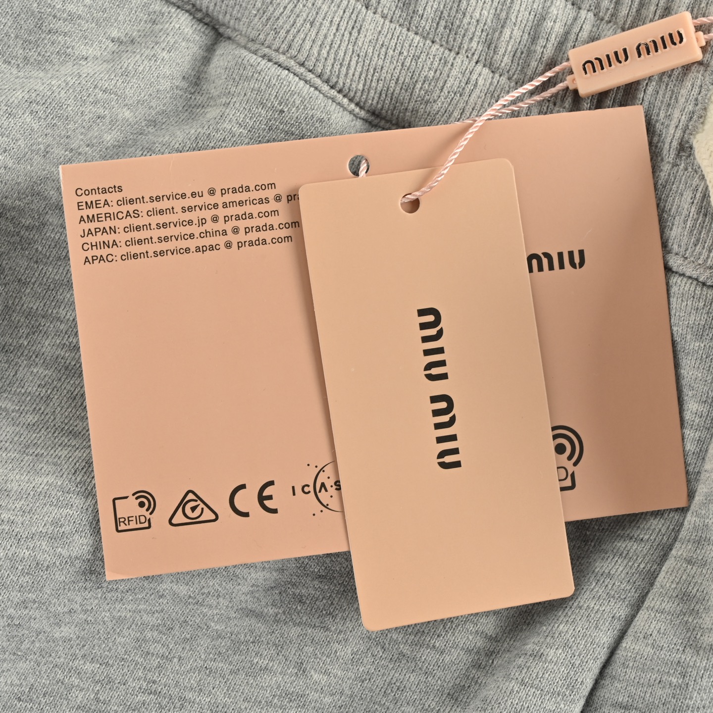 Miu Miu/缪缪 贴布刺绣字母束腿长裤-Chinese UA Cheap High Quatity Brand Clothes Bags handbags Sneakers wholesale wholesaler seller from China Factory suppliers Fashion Clothing Shoes best Quality Beautiful Price Miu Miu/缪缪 贴布刺绣字母束腿长裤
