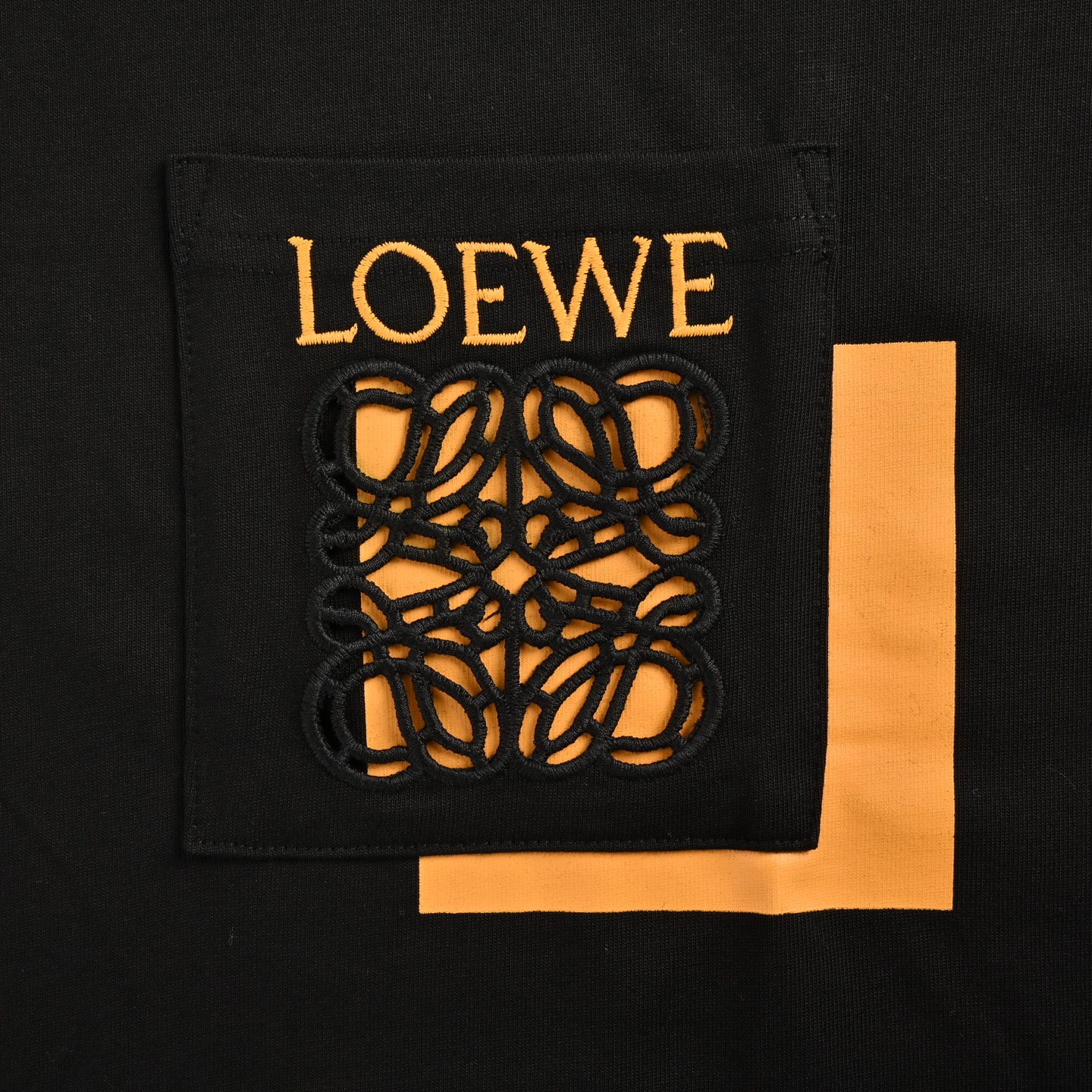 Loewe/罗意威 25Fw 镂空logo徽标重叠口袋长袖T恤 Loewe/罗意威 25Fw 镂空logo徽标重叠口袋长袖T恤