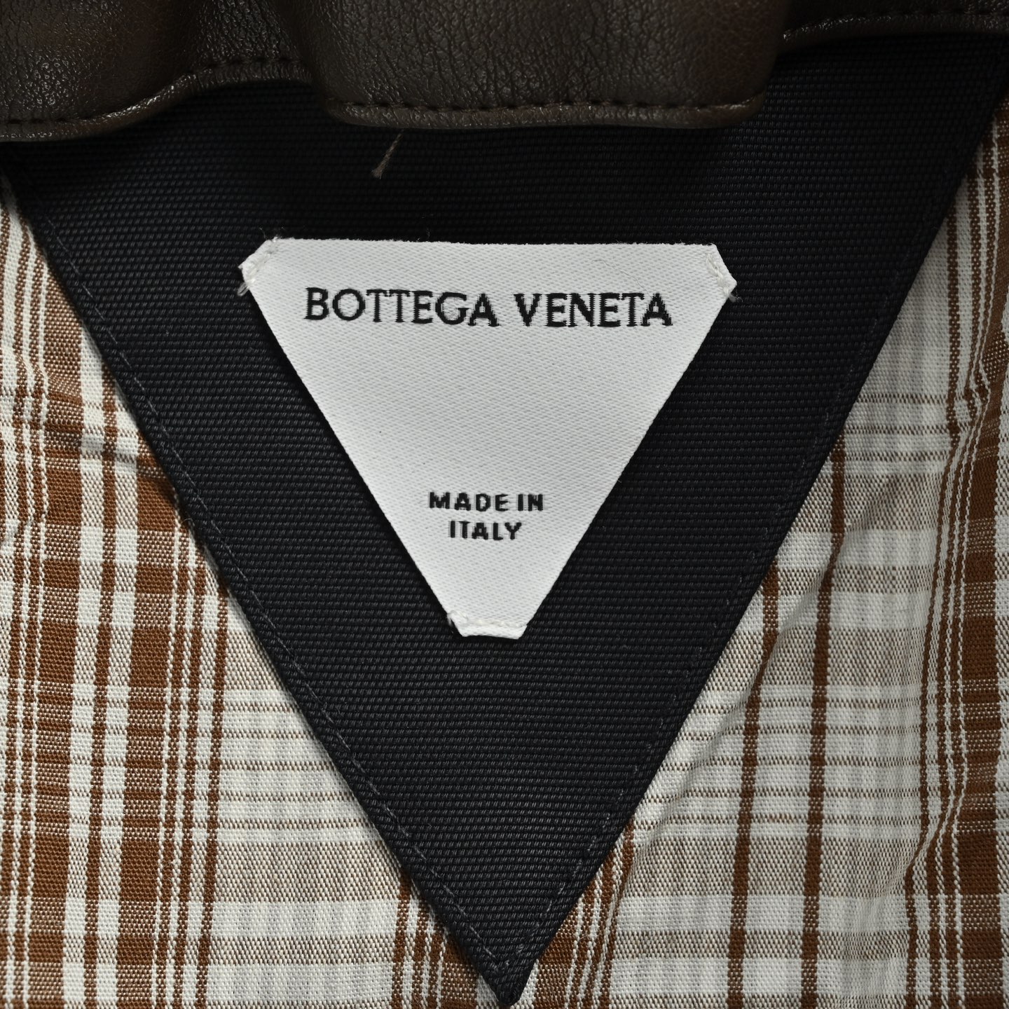 BOTTEGA VENETA/BV 编织皮领夹克外套 BOTTEGA VENETA/BV 编织皮领夹克外套