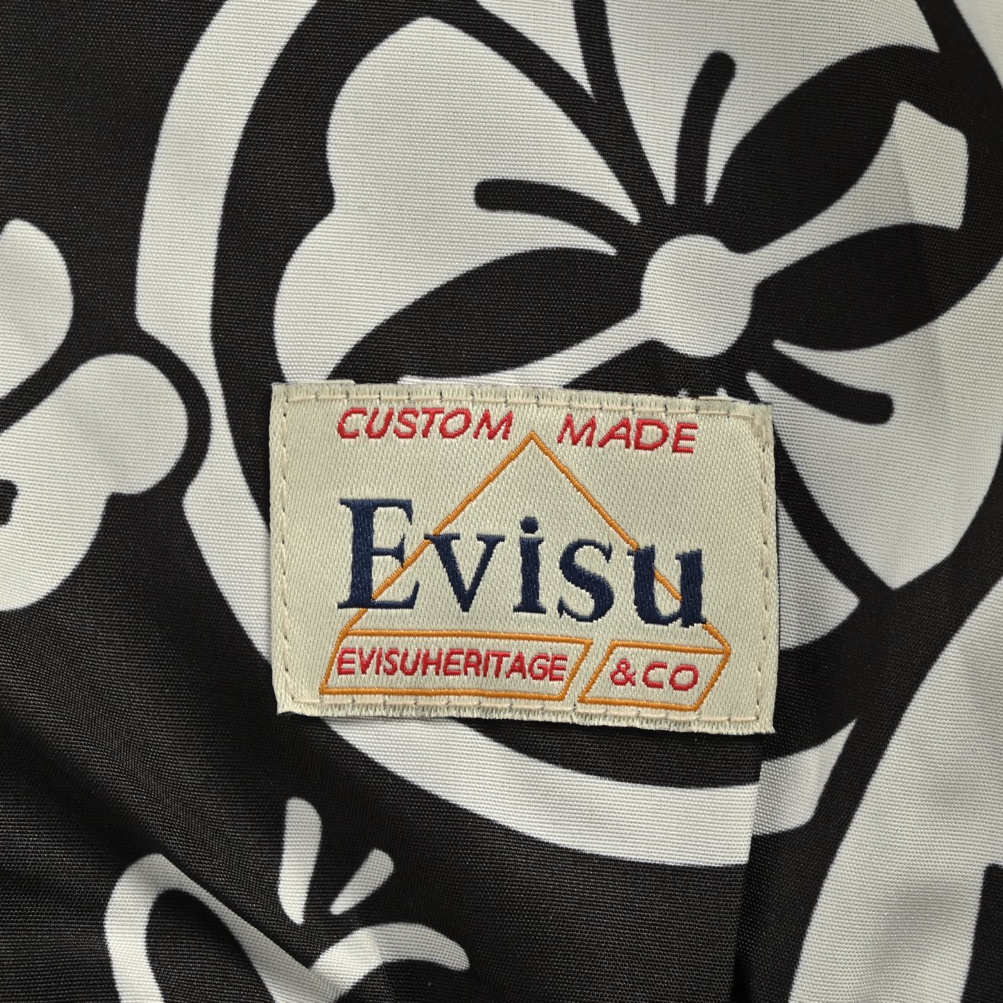 Evisu/福神 25Fw 满印家花达摩夹克外套-Chinese UA Cheap High Quatity Brand Clothes Bags handbags Sneakers wholesale wholesaler seller from China Factory suppliers Fashion Clothing Shoes best Quality Beautiful Price Evisu/福神 25Fw 满印家花达摩夹克外套