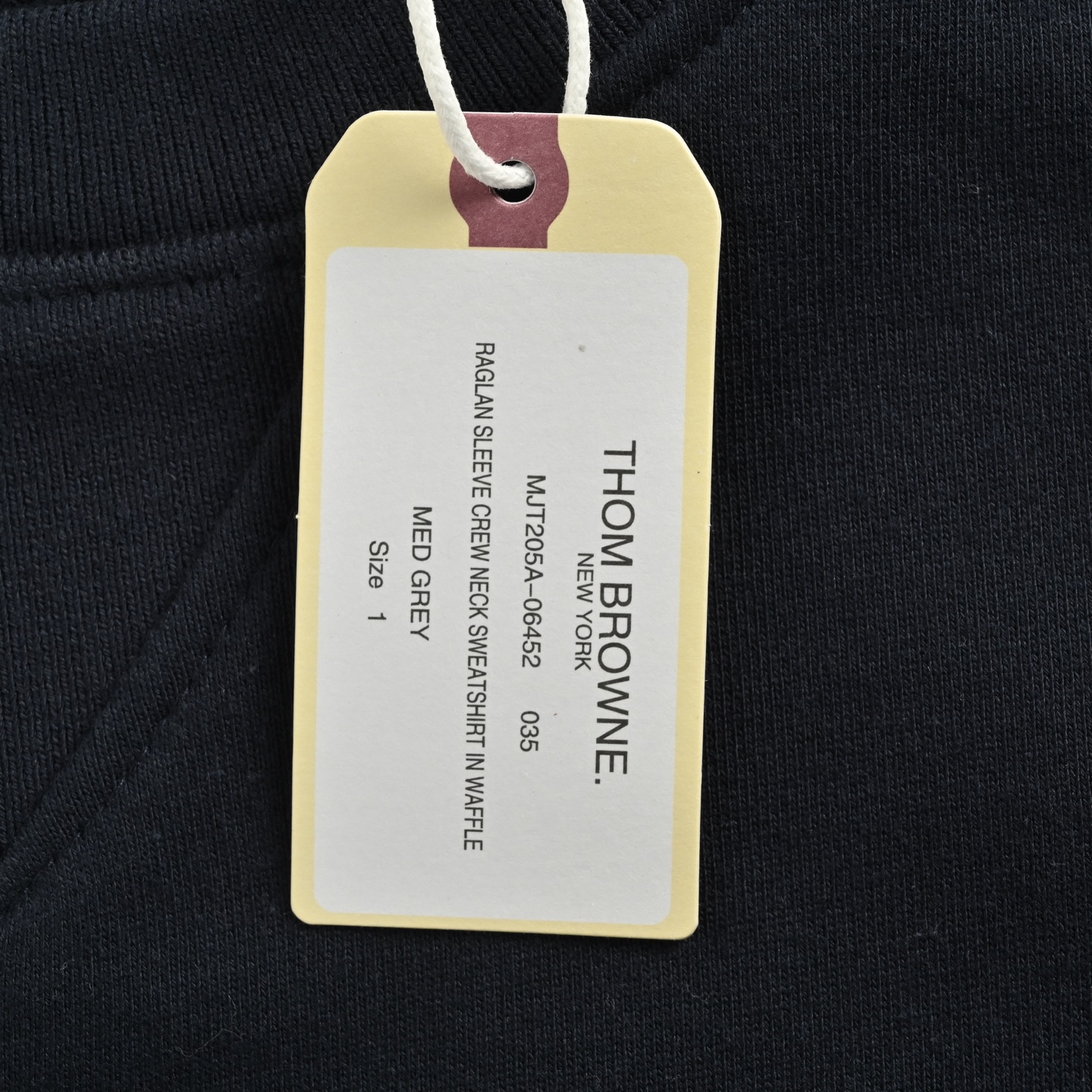 Thom Browne/汤姆布朗 25Fw 下摆织带圆领卫衣 领口三角单独横机摇-Chinese UA Cheap High Quatity Brand Clothes Bags handbags Sneakers wholesale wholesaler seller from China Factory suppliers Fashion Clothing Shoes best Quality Beautiful Price Thom Browne/汤姆布朗 25Fw 下摆织带圆领卫衣 领口三角单独横机摇