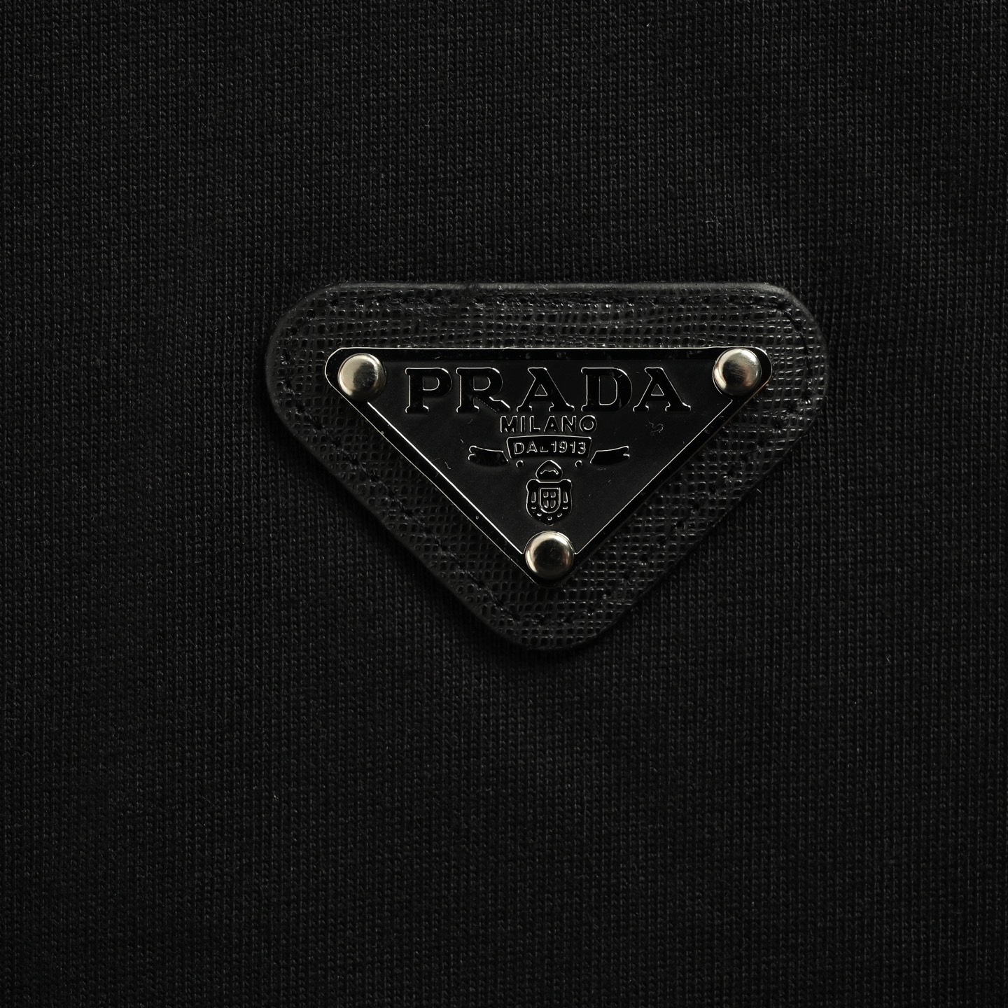 Prada/普拉达 25Fw 胸口三角标长袖T恤 Prada/普拉达 25Fw 胸口三角标长袖T恤