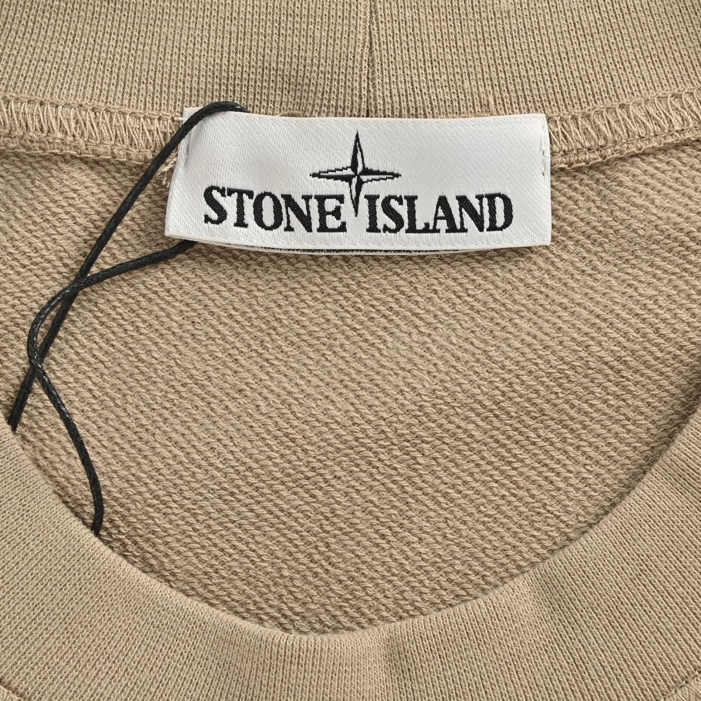 Stone Island/石头岛 25Fw 反光字母圆领卫衣 Stone Island/石头岛 25Fw 反光字母圆领卫衣