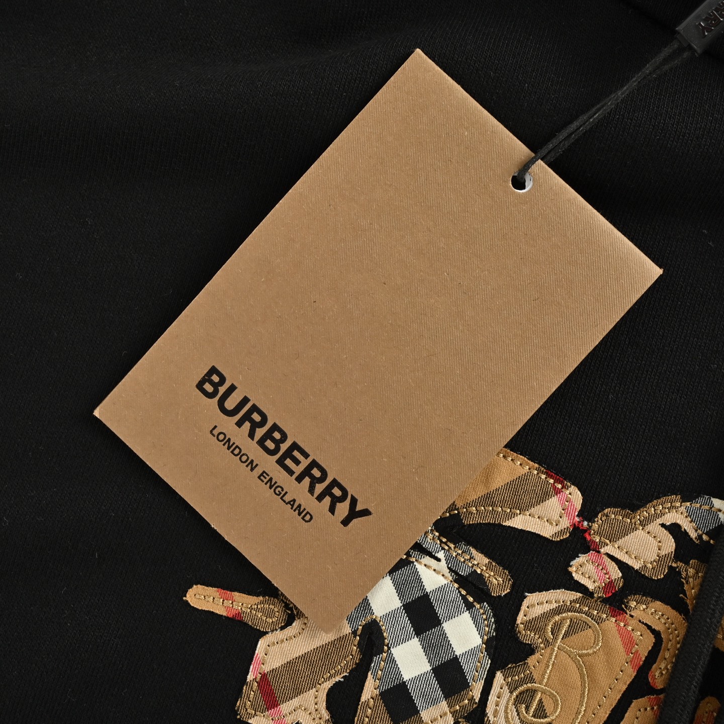 Burberry/巴宝莉 25Fw 格纹战马贴布刺绣连帽卫衣 Burberry/巴宝莉 25Fw 格纹战马贴布刺绣连帽卫衣