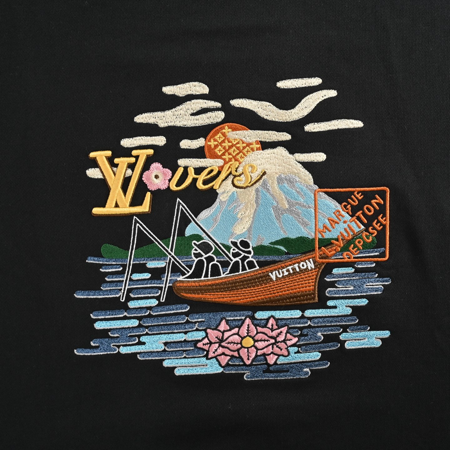 Louis Vuitton/路易威登 25Fw Nigo联名刺绣圆领卫衣 Louis Vuitton/路易威登 25Fw Nigo联名刺绣圆领卫衣