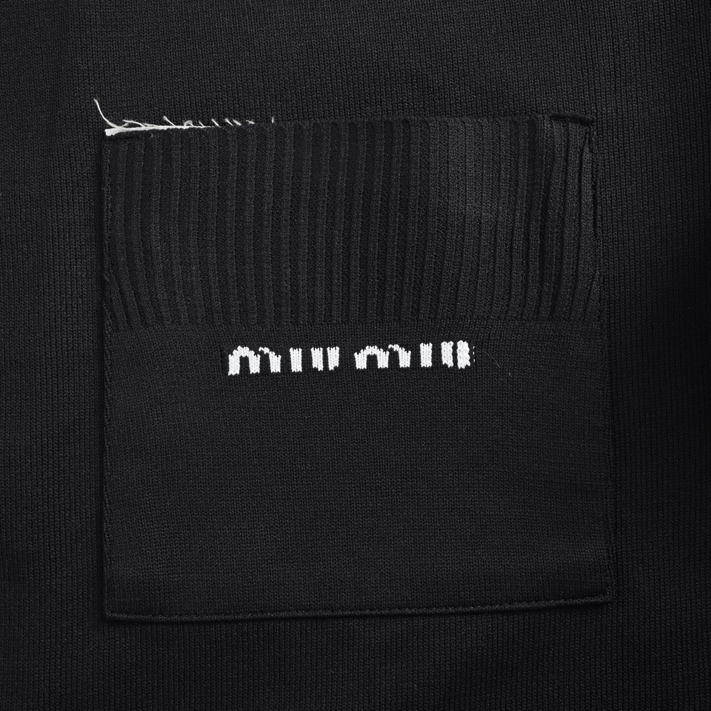 MiuMiu/缪缪 25Fw 假两层翻领针织开衫 MiuMiu/缪缪 25Fw 假两层翻领针织开衫