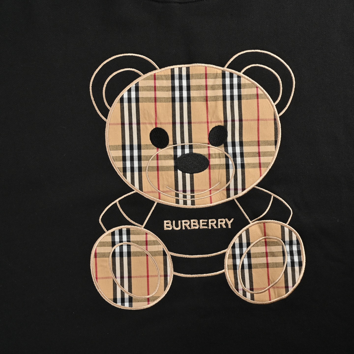 Burberry/巴宝莉 25Fw 胸前刺绣小熊圆领卫衣 Burberry/巴宝莉 25Fw 胸前刺绣小熊圆领卫衣