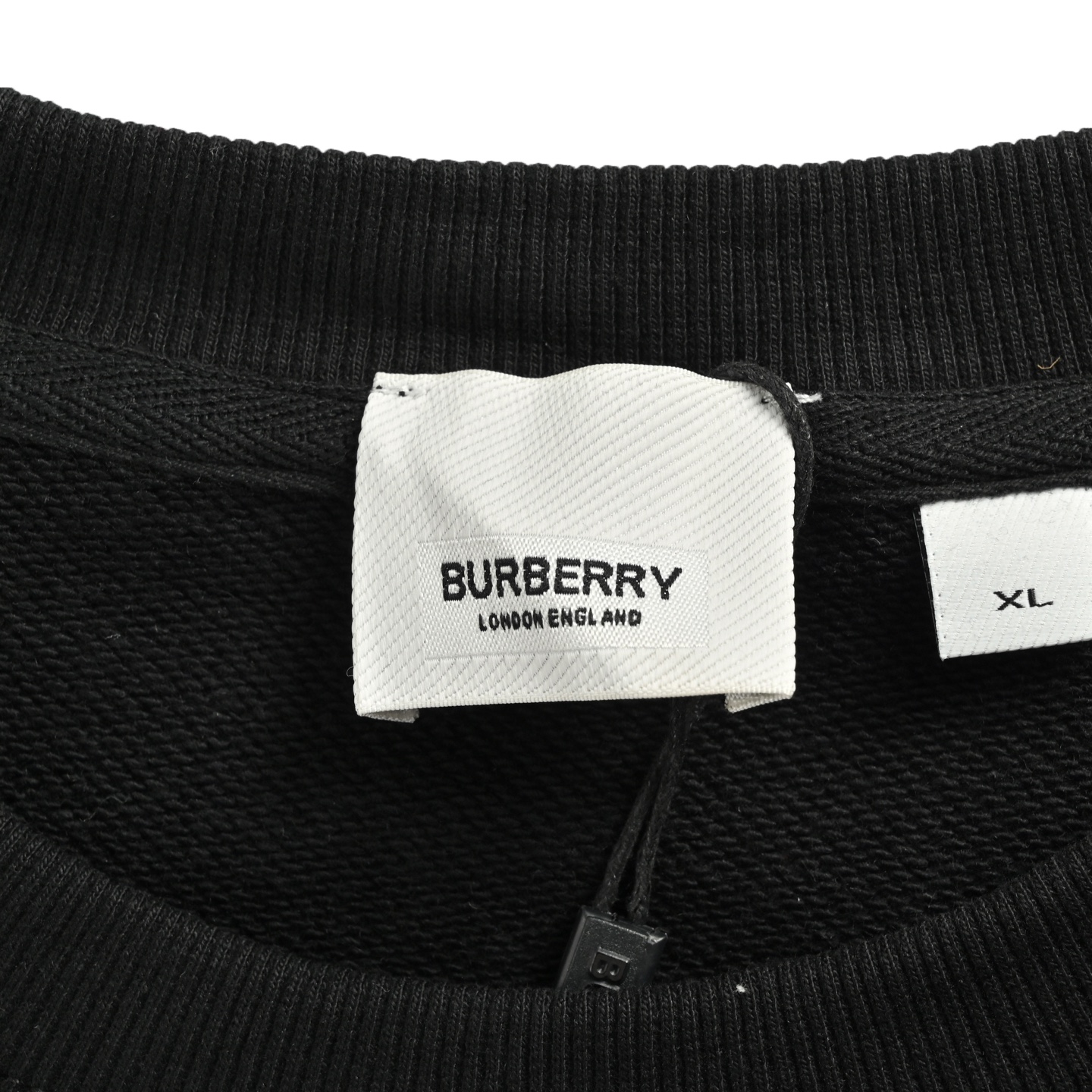 Burberry/巴宝莉 25Fw 后背橡树叶刺绣战马圆领卫衣 Burberry/巴宝莉 25Fw 后背橡树叶刺绣战马圆领卫衣