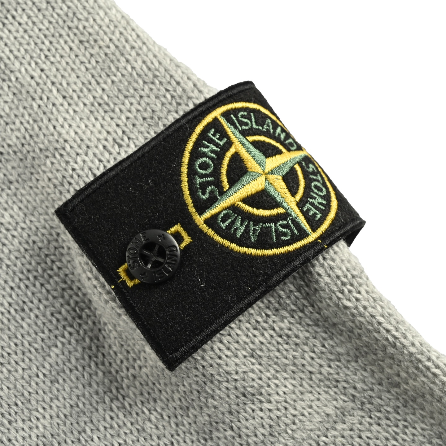 Stone Island/石头岛 25Fw 袖标开衫毛衣 Stone Island/石头岛 25Fw 袖标开衫毛衣
