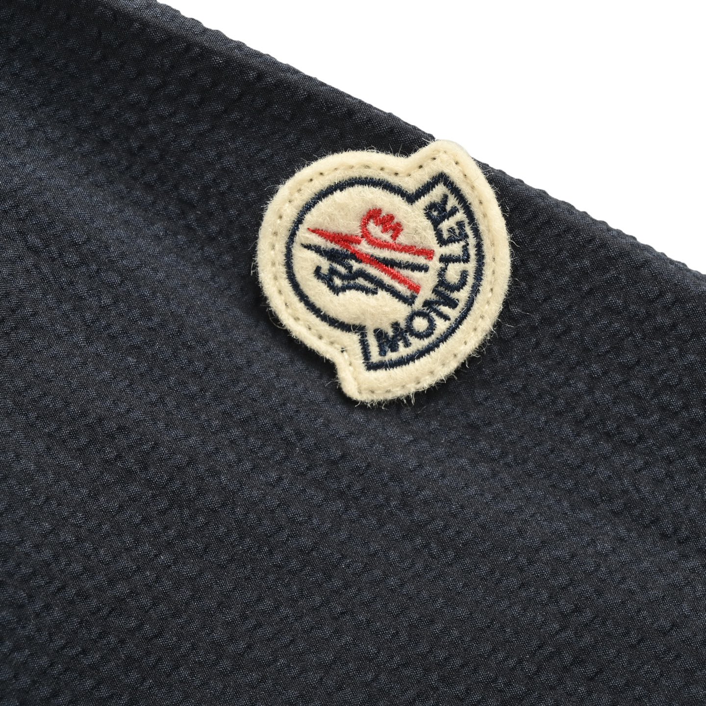 Moncler/蒙口 25Fw 袖标泡泡皱夹克外套