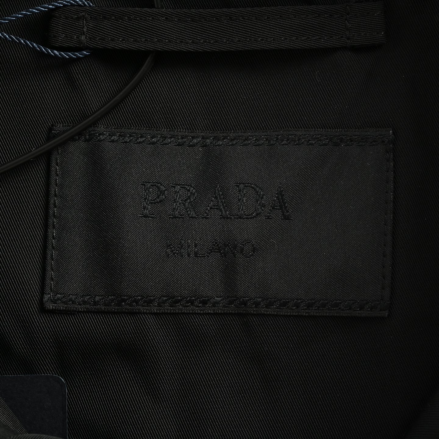 Prada/普拉达 25Fw 金属锁扣袖子可拆卸机能夹克外套