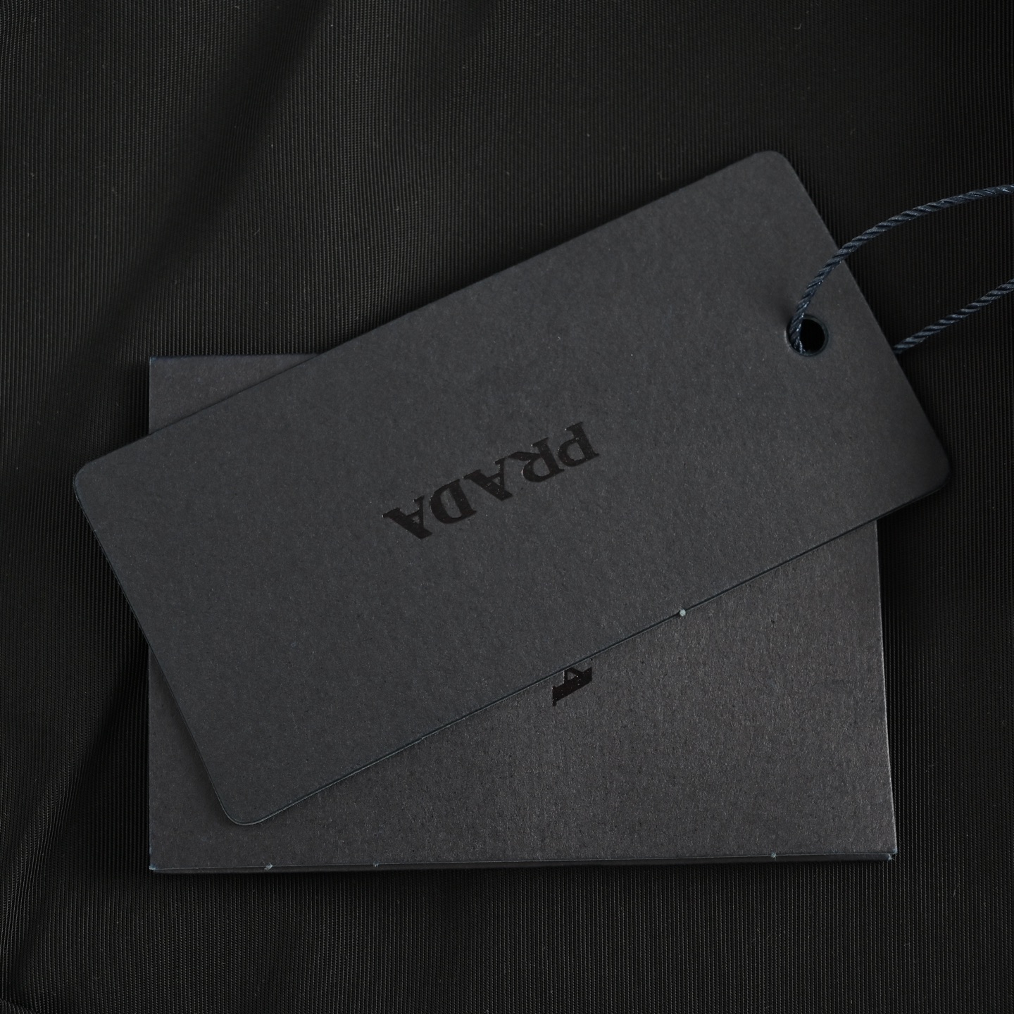 Prada/普拉达 25Fw 金属锁扣袖子可拆卸机能夹克外套