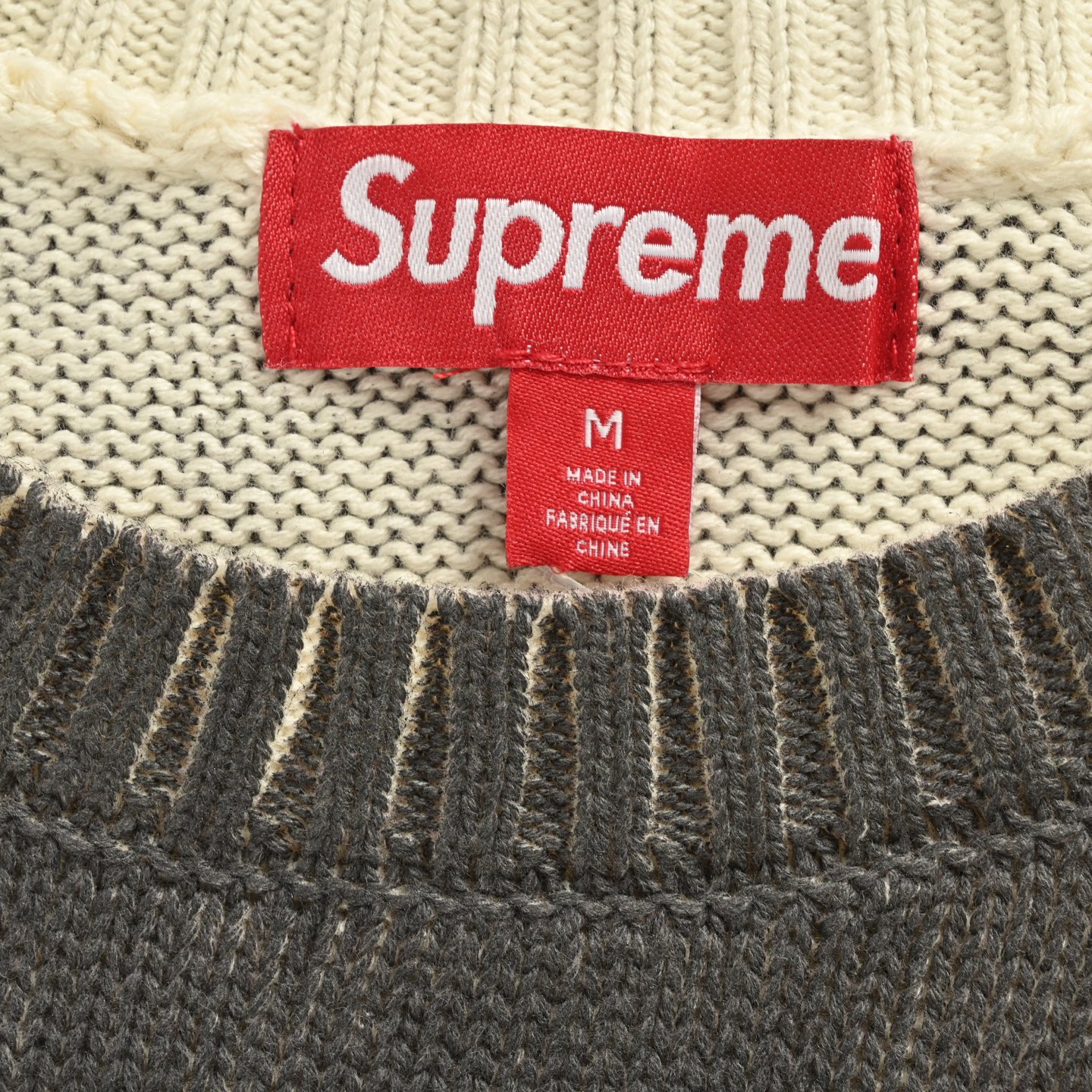 Supreme 25Fw 黑羊圆领毛衣 Supreme 25Fw 黑羊圆领毛衣