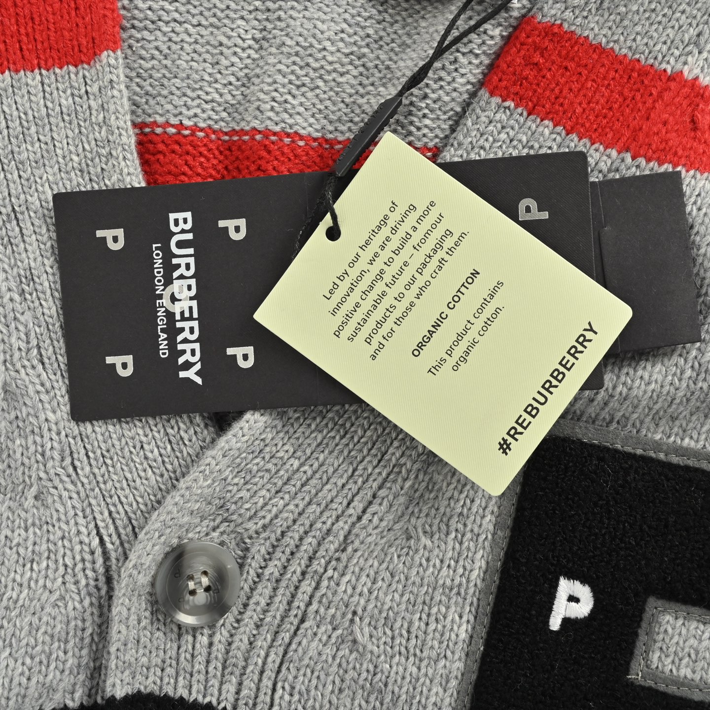 新款火爆来袭 Burberry/巴宝莉 25Fw 嵌花联名毛衣开衫