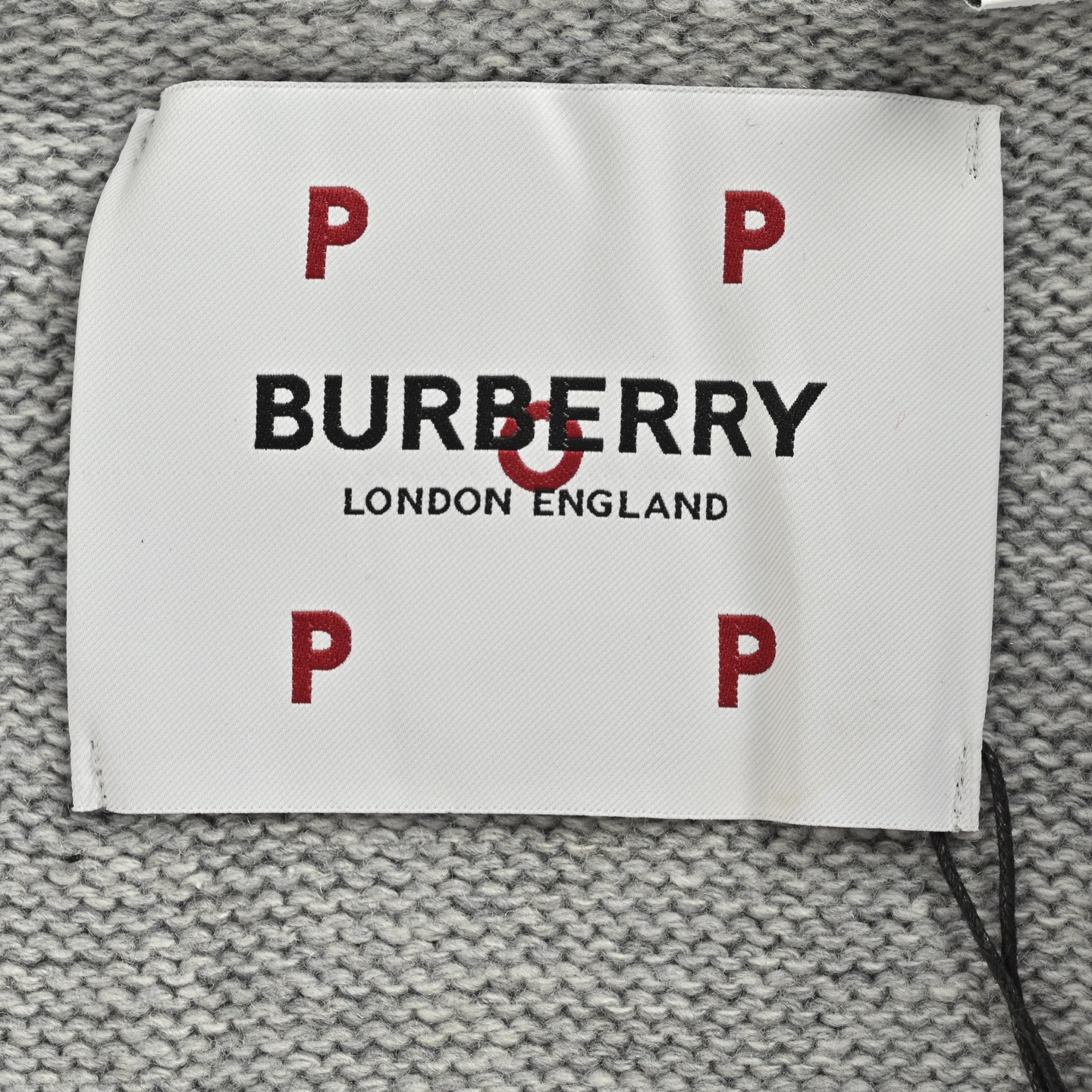 新款火爆来袭 Burberry/巴宝莉 25Fw 嵌花联名毛衣开衫