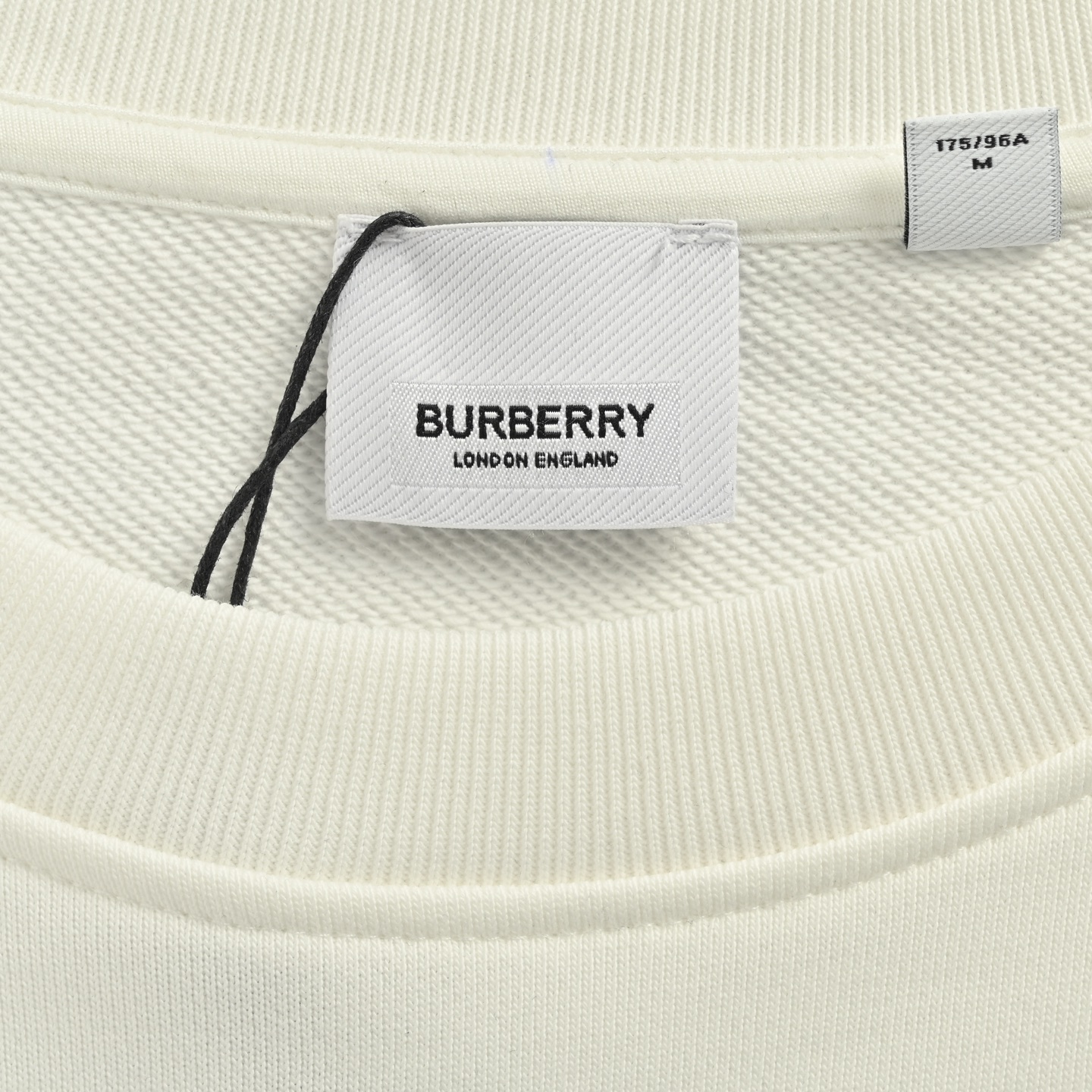 Burberry 巴宝莉 25Fw 卡通围巾小熊圆领卫衣-Chinese UA Cheap High Quatity Brand Clothes Bags handbags Sneakers wholesale wholesaler seller from China Factory suppliers Fashion Clothing Shoes best Quality Beautiful Price Burberry 巴宝莉 25Fw 卡通围巾小熊圆领卫衣