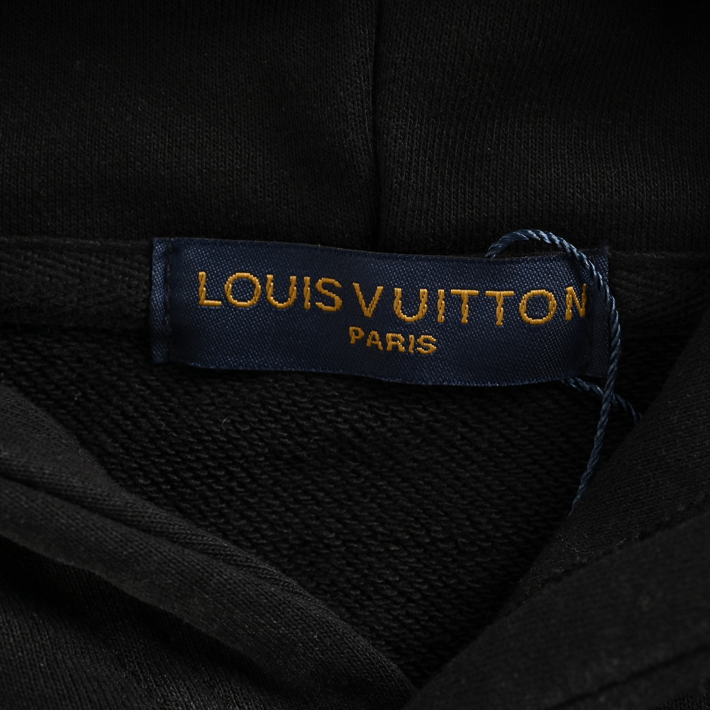 Louis Vuitton/路易威登 25Fw 激光烧花贴布logo做旧连帽卫衣 Louis Vuitton/路易威登 25Fw 激光烧花贴布logo做旧连帽卫衣