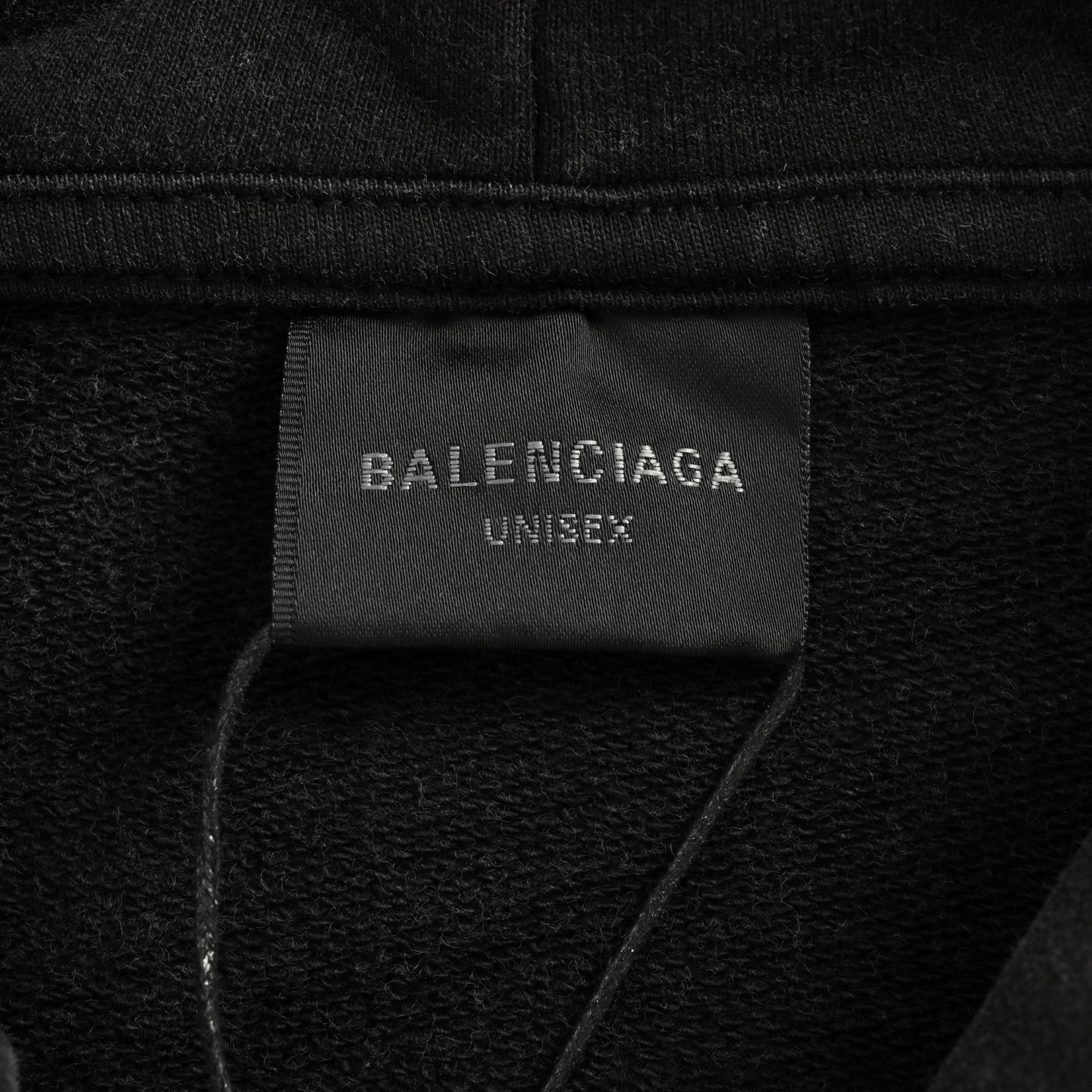 Balenciaga/巴黎世家 25Fw 油漆喷墨刺绣连帽卫衣 黑灰