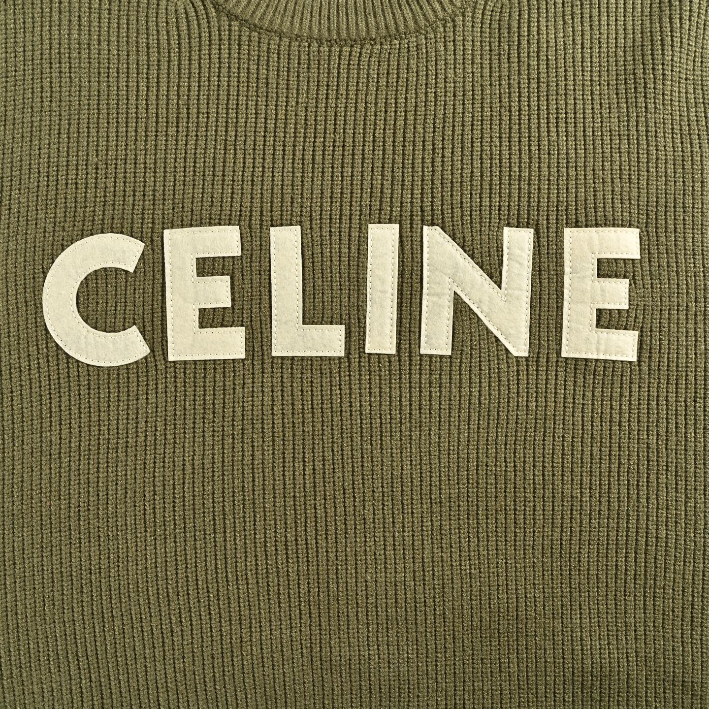 Celine/赛琳 25Fw 贴布字母logo圆领毛衣 Celine/赛琳 25Fw 贴布字母logo圆领毛衣