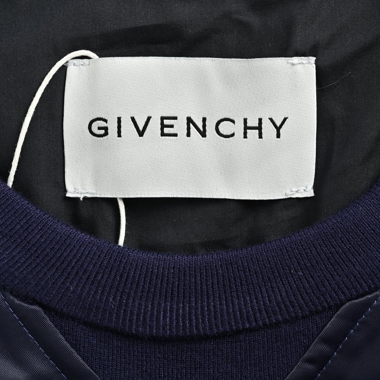 GIVENCHY/纪梵希 25Fw 贴布绣圆领卫衣 GIVENCHY/纪梵希 25Fw 贴布绣圆领卫衣