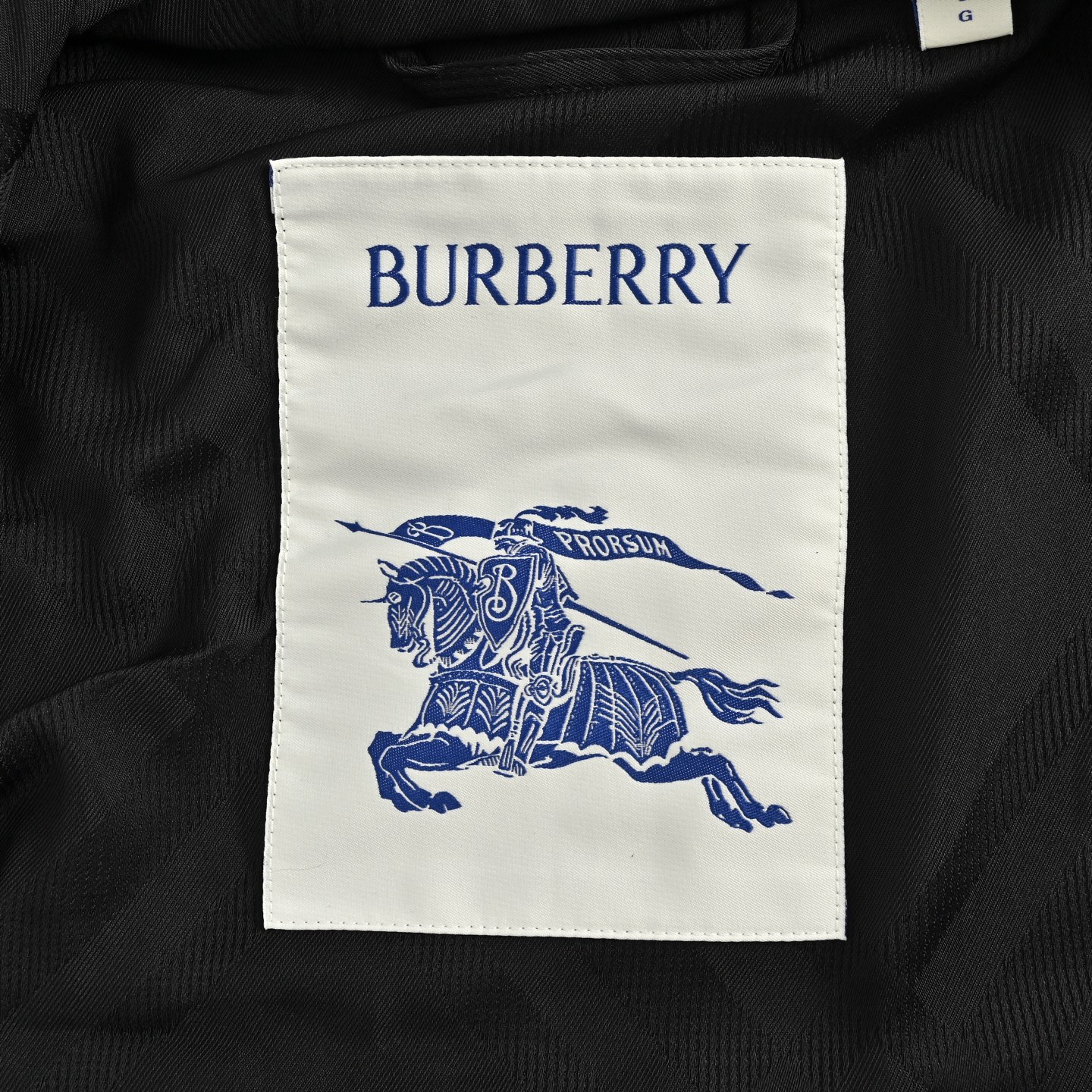 Burberry/巴宝莉 25Fw 下摆战马提花斜纹格连帽夹克外套-High Quatity Cheap Brand wholesale wholesaler seller Clothes Bags handbags Sneakers Top Fashion Clothing Shoes from China Factory Chinese suppliers best Quality Beautiful Price Burberry/巴宝莉 25Fw 下摆战马提花斜纹格连帽夹克外套
