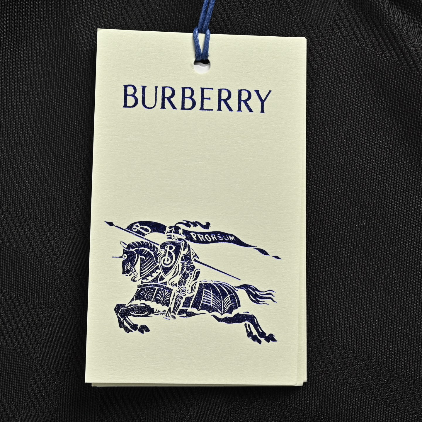 Burberry/巴宝莉 25Fw 下摆战马提花斜纹格连帽夹克外套-High Quatity Cheap Brand wholesale wholesaler seller Clothes Bags handbags Sneakers Top Fashion Clothing Shoes from China Factory Chinese suppliers best Quality Beautiful Price Burberry/巴宝莉 25Fw 下摆战马提花斜纹格连帽夹克外套