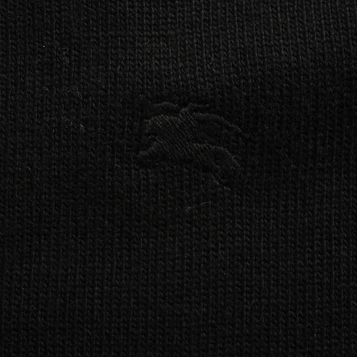Burberry/巴宝莉 25Fw 战马刺绣POLO领针织毛衣 Burberry/巴宝莉 25Fw 战马刺绣POLO领针织毛衣