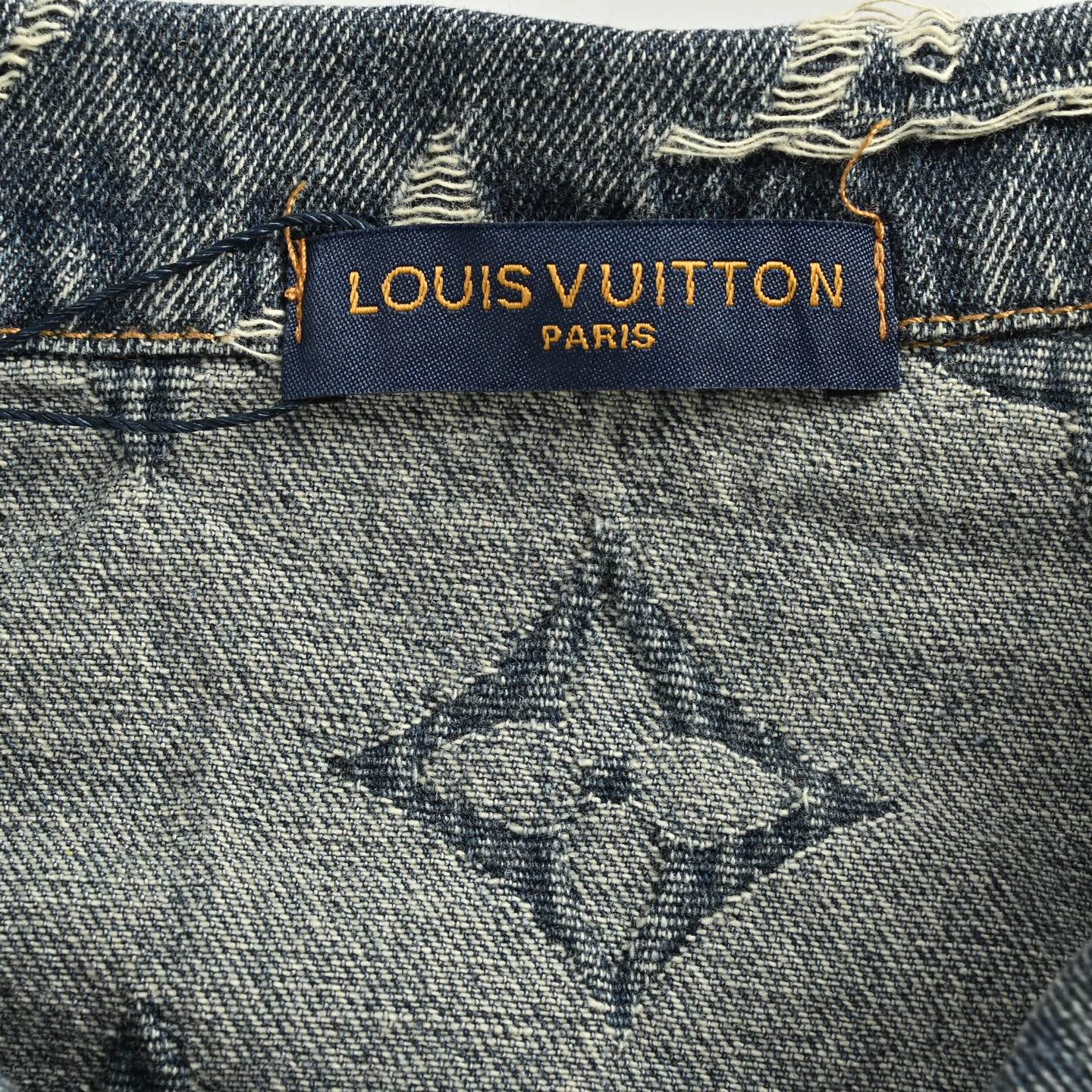 LouisVuitton/路易威登 重工水洗经典满印刺绣提花牛仔外套 LouisVuitton/路易威登 重工水洗经典满印刺绣提花牛仔外套