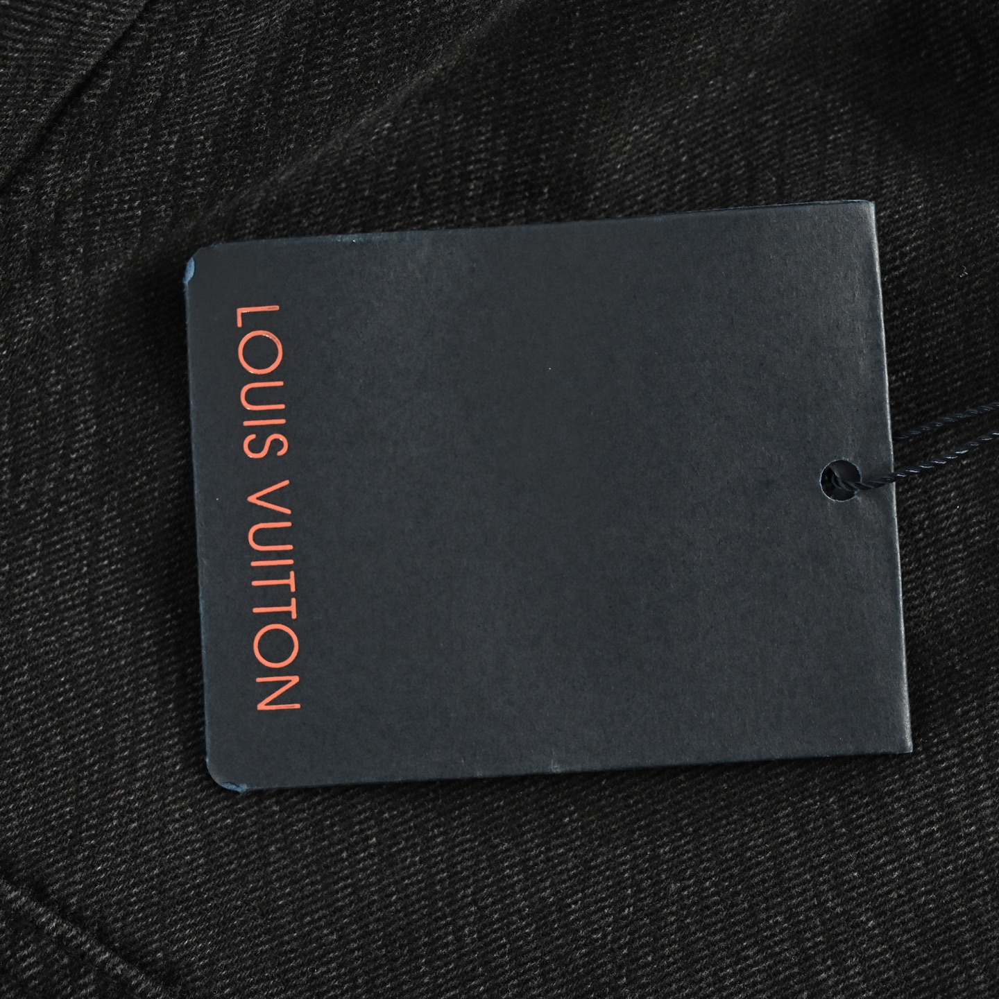 LouisVuitton/路易威登 重工渐变水洗字母定位印花牛仔外套 LouisVuitton/路易威登 重工渐变水洗字母定位印花牛仔外套