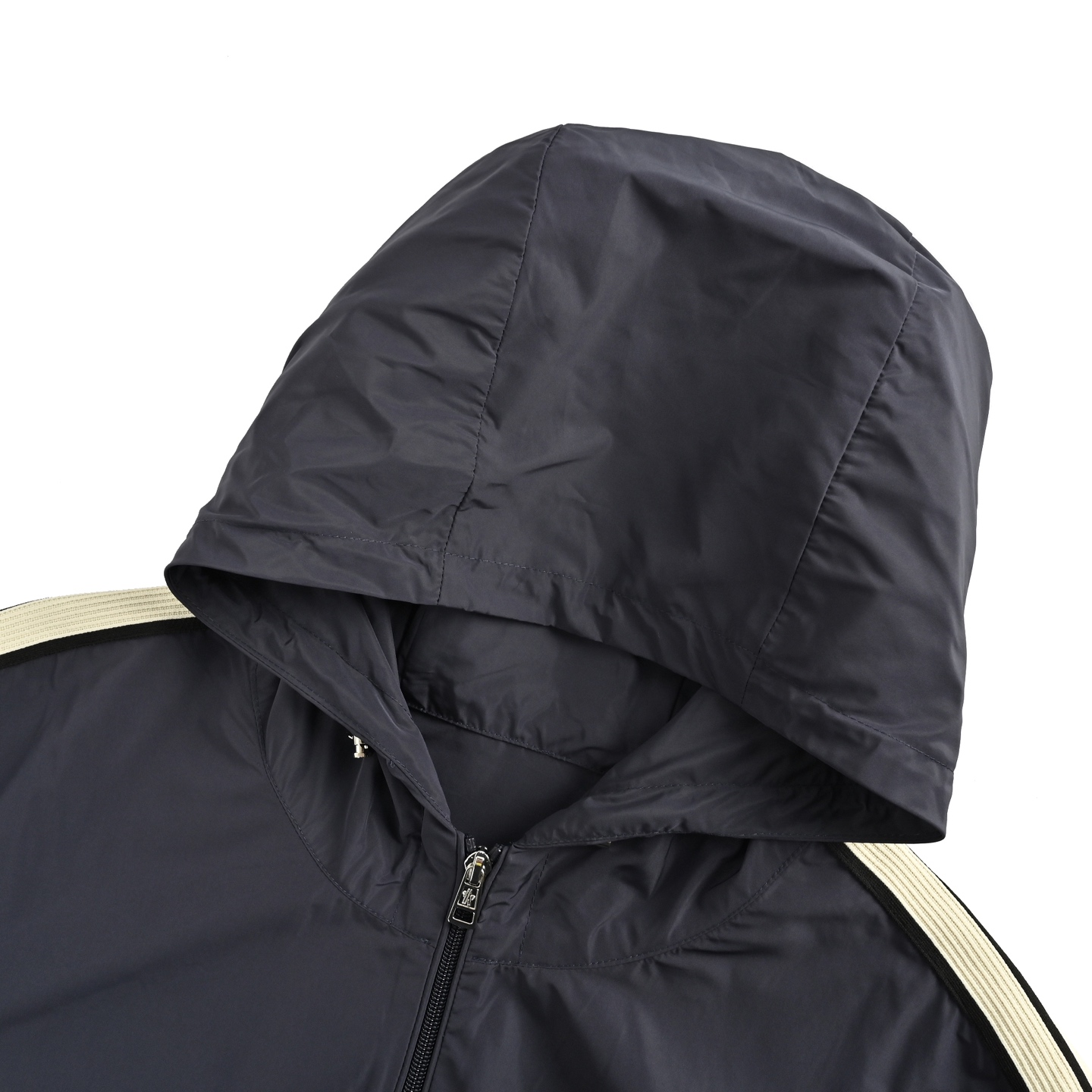 Moncler/蒙口 25Fw 徽标织带尼龙冲锋衣夹克外套-High Quatity Cheap Brand wholesale wholesaler seller Clothes Bags handbags Sneakers Top Fashion Clothing Shoes from China Factory Chinese suppliers best Quality Beautiful Price Moncler/蒙口 25Fw 徽标织带尼龙冲锋衣夹克外套