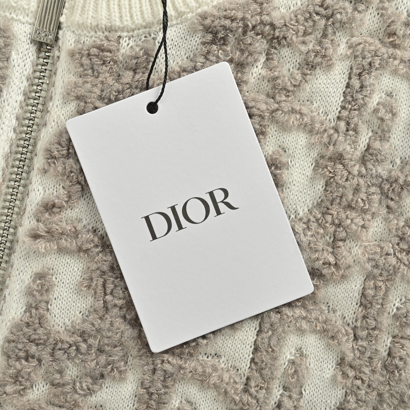 Dior/迪奥 25Fw 老花毛巾提花拉链毛衣外套-莆田鞋,莆田鞋货源,高仿鞋,高仿鞋货源,安福档口,莆田高仿鞋,莆田鞋批发,高仿鞋批发,莆田高仿运动鞋,高仿运动鞋,莆田运动鞋 Dior/迪奥 25Fw 老花毛巾提花拉链毛衣外套
