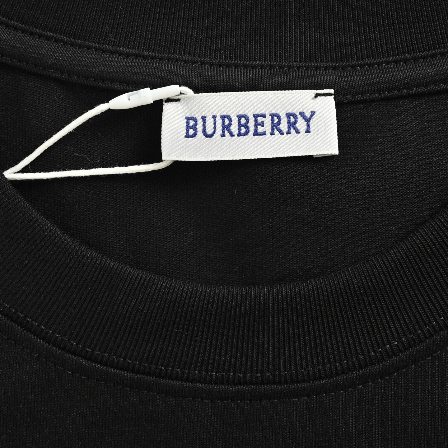 Burberry/巴宝莉 25ss 下摆战马格纹标签长袖 Burberry/巴宝莉 25ss 下摆战马格纹标签长袖
