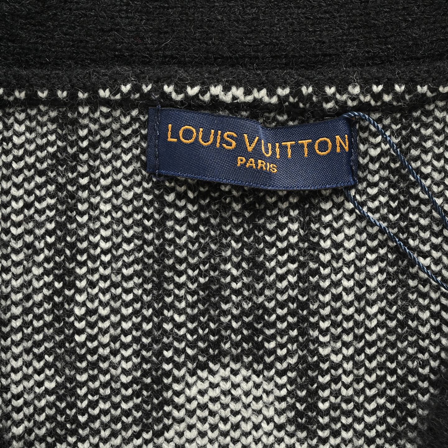 Louis Vuitton/路易威登 25Fw 马海毛针织提花毛衣开衫