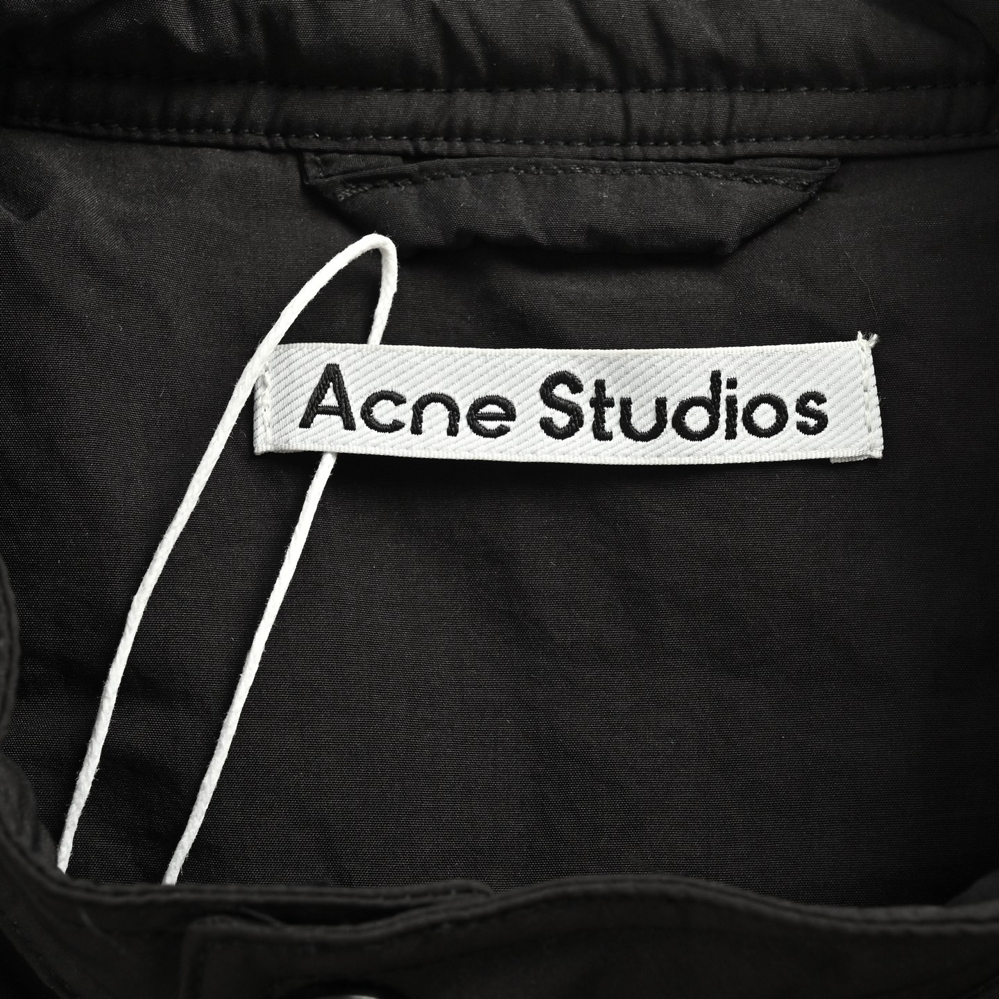 Acne Studios 25Fw 小标排骨薄款羽绒服-High Quatity Cheap Brand wholesale wholesaler seller Clothes Bags handbags Sneakers Top Fashion Clothing Shoes from China Factory Chinese suppliers best Quality Beautiful Price Acne Studios 25Fw 小标排骨薄款羽绒服