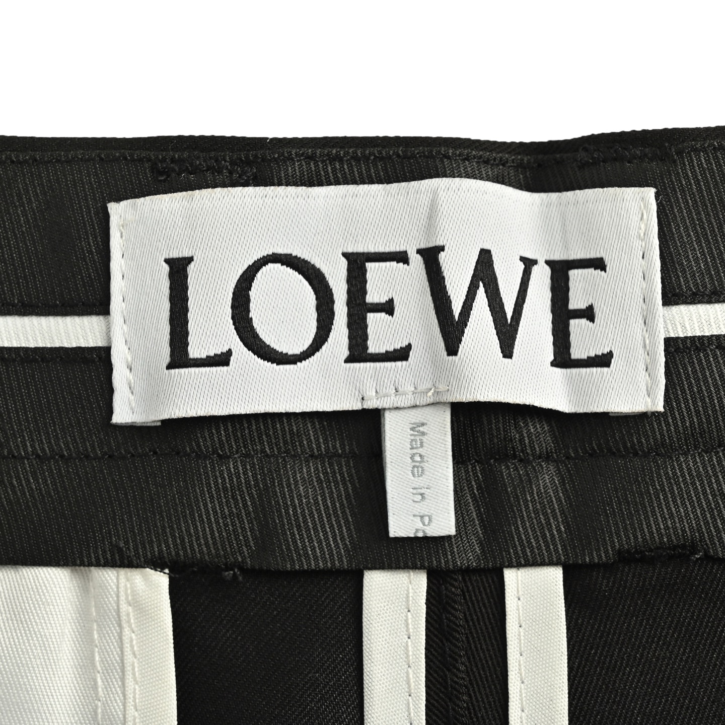 Loewe/罗意威 25Fw 搭扣阔腿长裤 定制棉质斜纹精纺料 Loewe/罗意威 25Fw 搭扣阔腿长裤 定制棉质斜纹精纺料