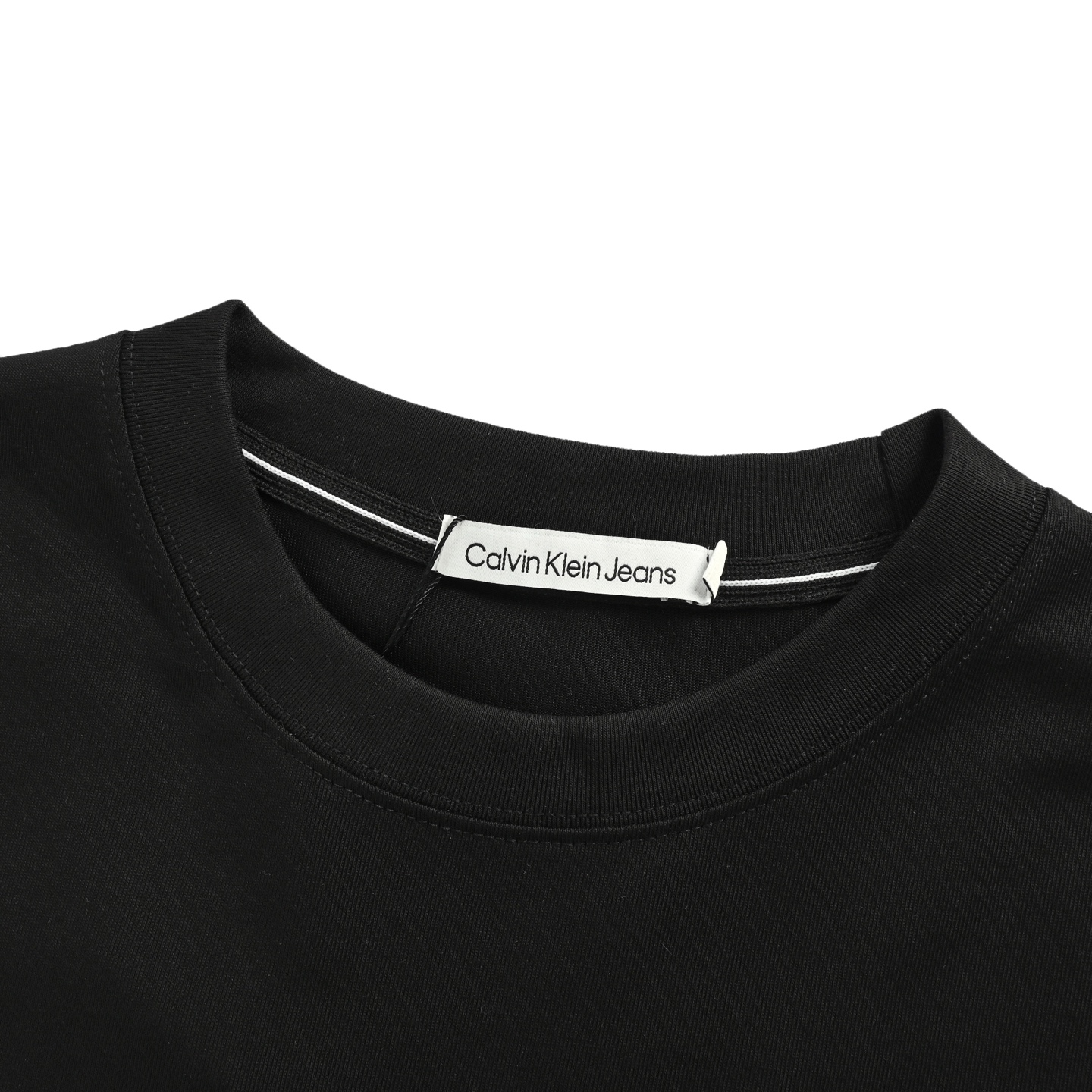 Calvin Klein/CK 背后字母浮雕长袖T恤 Calvin Klein/CK 背后字母浮雕长袖T恤
