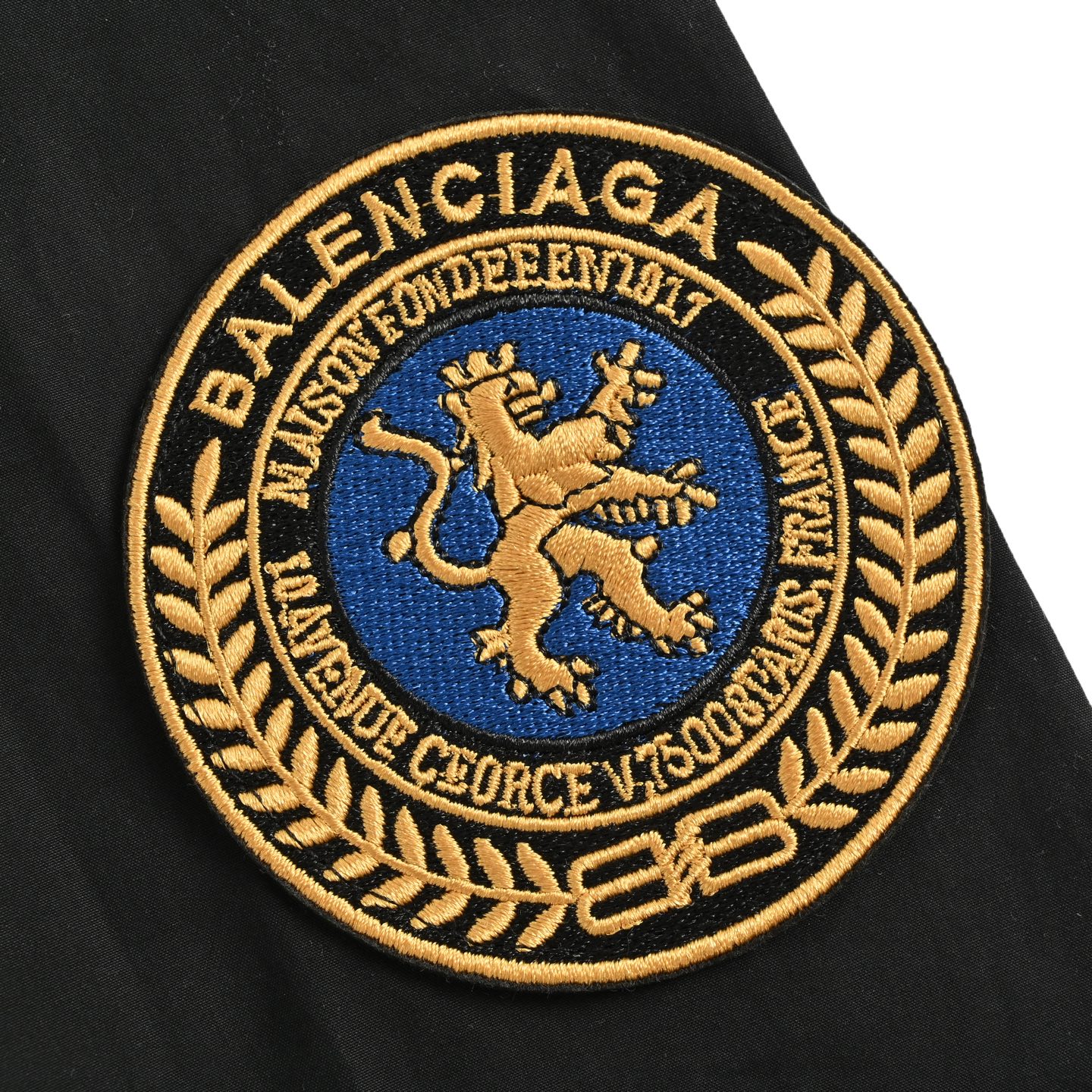 Balenciaga/巴黎世家 25Fw 曼联徽标刺绣衬衫 Balenciaga/巴黎世家 25Fw 曼联徽标刺绣衬衫