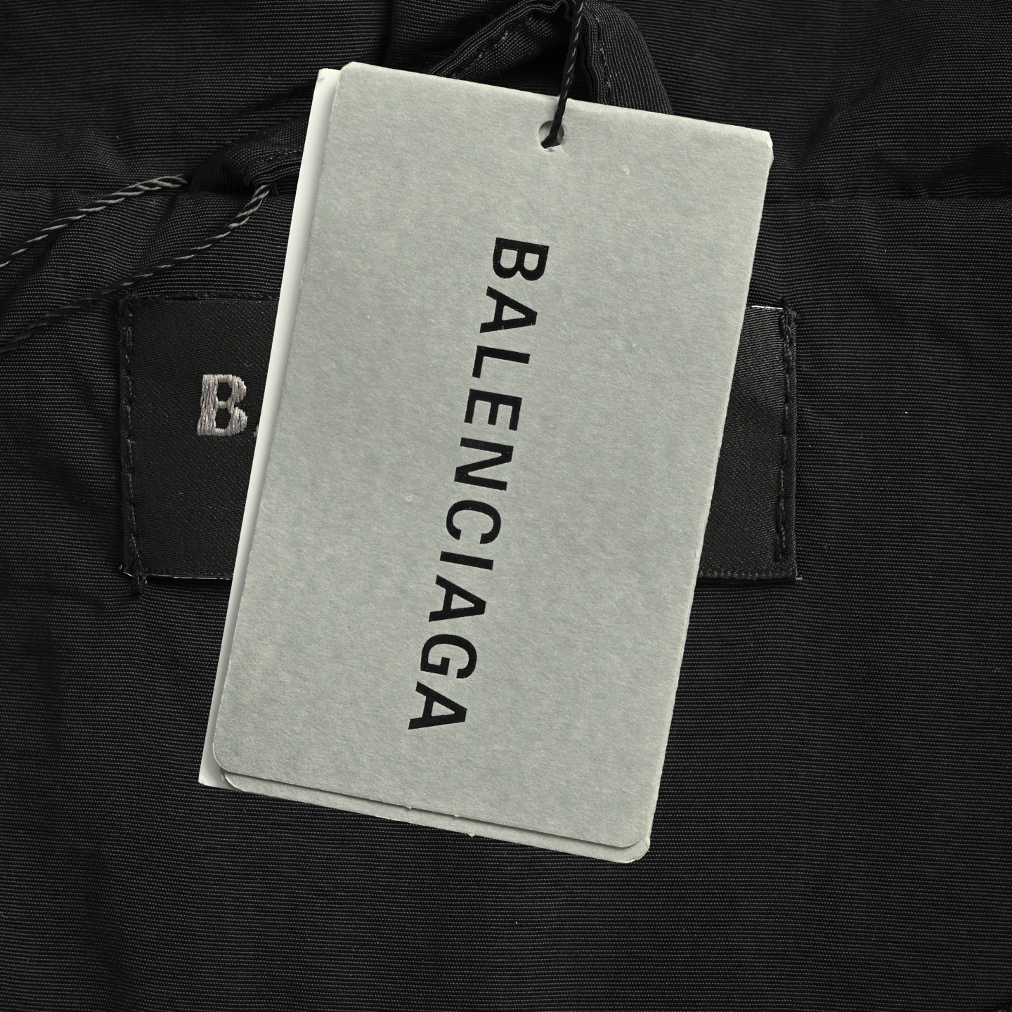 Balenciaga/巴黎世家 25Fw 蝙蝠侠重工刺绣拼接夹克外套 Balenciaga/巴黎世家 25Fw 蝙蝠侠重工刺绣拼接夹克外套