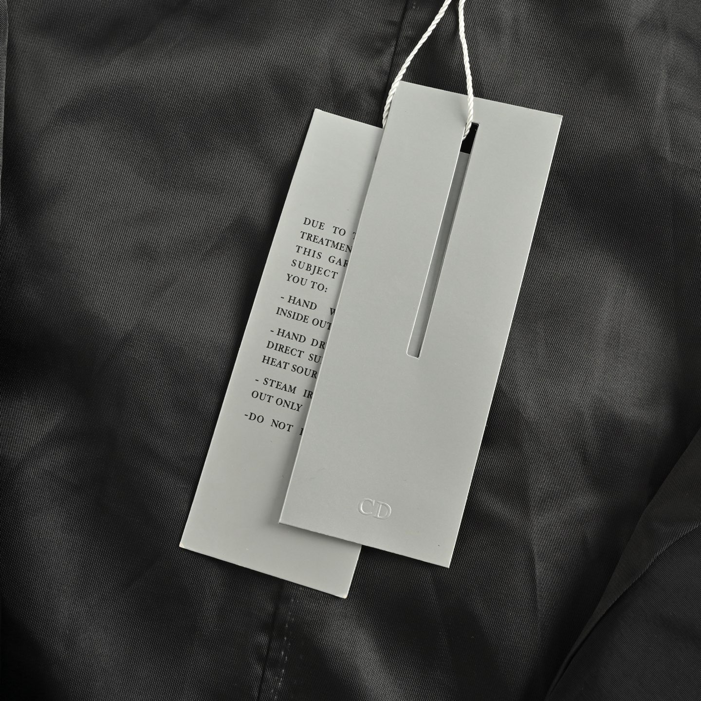 Dior/迪奥 字母刺绣连帽风衣外套 Dior/迪奥 字母刺绣连帽风衣外套