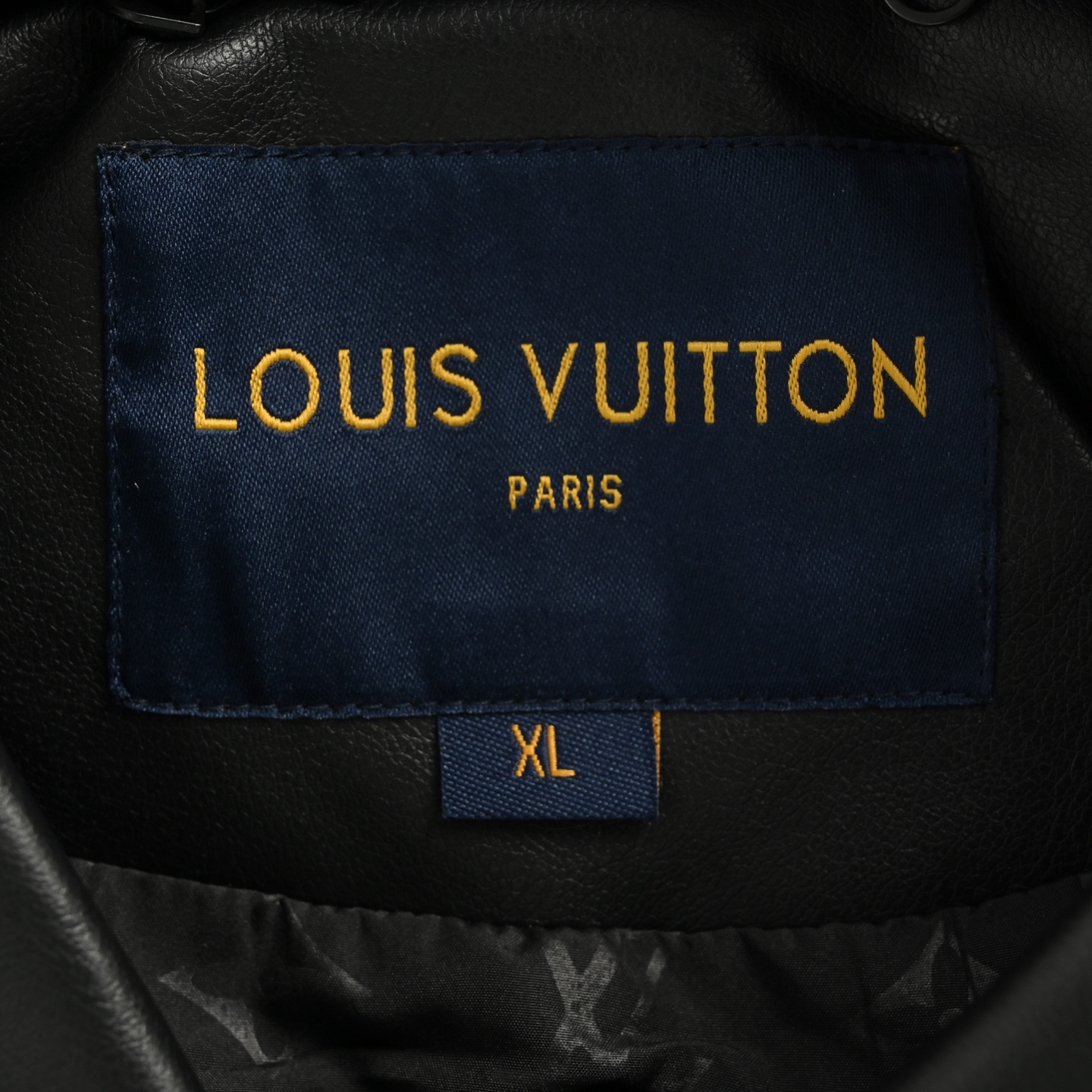Louis Vuitton/路易威登 25Fw 口袋拼接logo压花皮衣外套