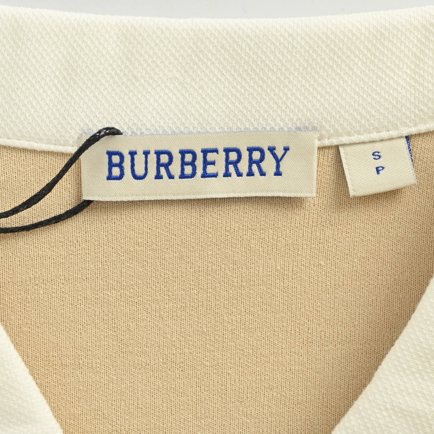 Burberry/巴宝莉 25Fw 拼接战马翻领Polo长袖 Burberry/巴宝莉 25Fw 拼接战马翻领Polo长袖