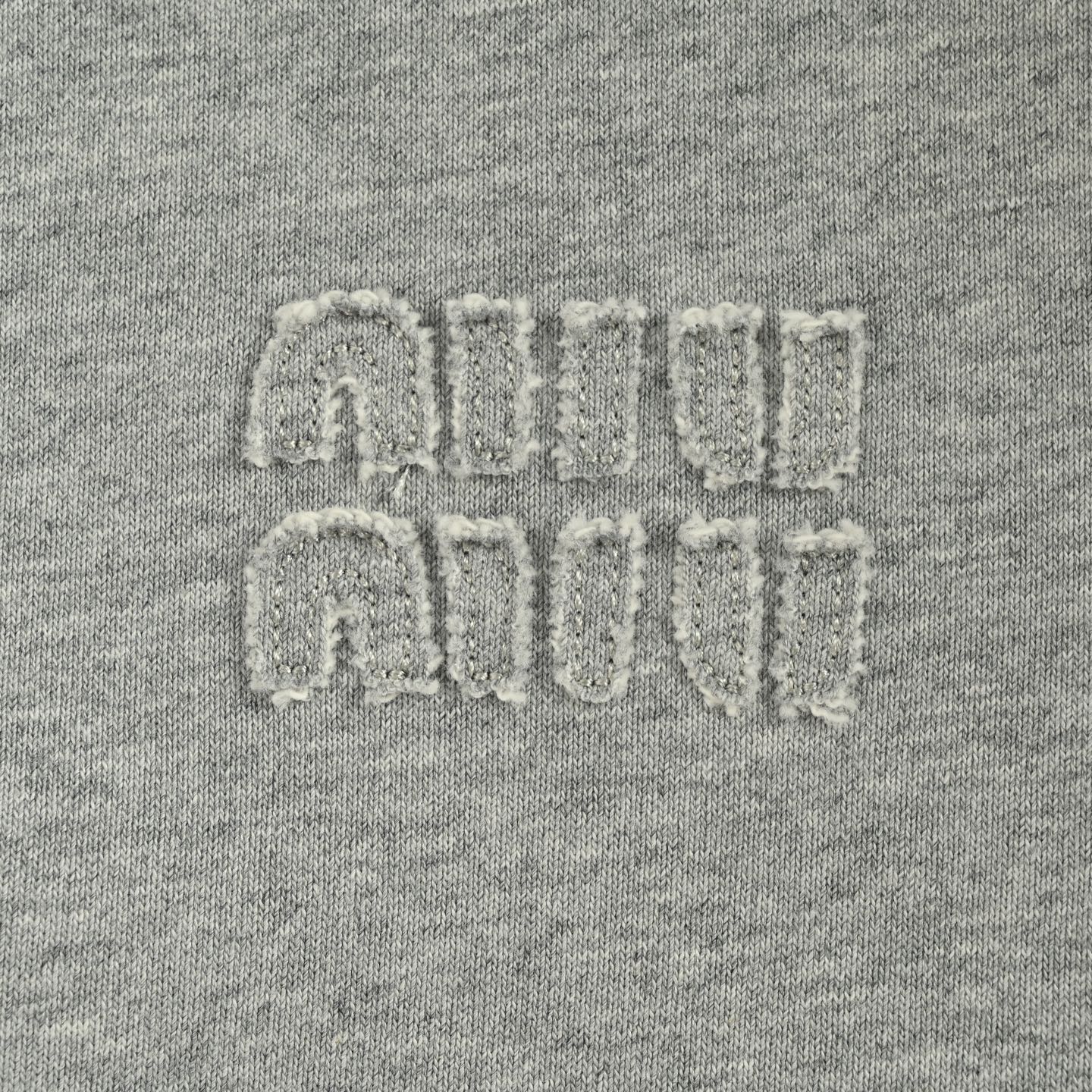 Miu Miu/缪缪 25Fw 小标饰贴双面穿连帽夹克外套-High Quatity Cheap Brand wholesale wholesaler seller Clothes Bags handbags Sneakers Top Fashion Clothing Shoes from China Factory Chinese suppliers best Quality Beautiful Price Miu Miu/缪缪 25Fw 小标饰贴双面穿连帽夹克外套