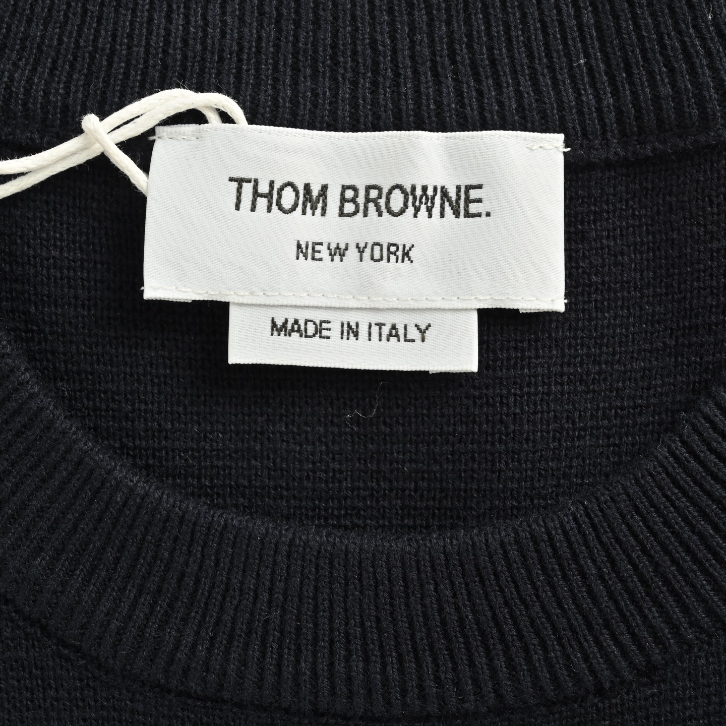 Thom Browne/汤姆布朗 三色织带圆领毛衣-High Quatity Cheap Brand wholesale wholesaler seller Clothes Bags handbags Sneakers Top Fashion Clothing Shoes from China Factory Chinese suppliers best Quality Beautiful Price Thom Browne/汤姆布朗 三色织带圆领毛衣