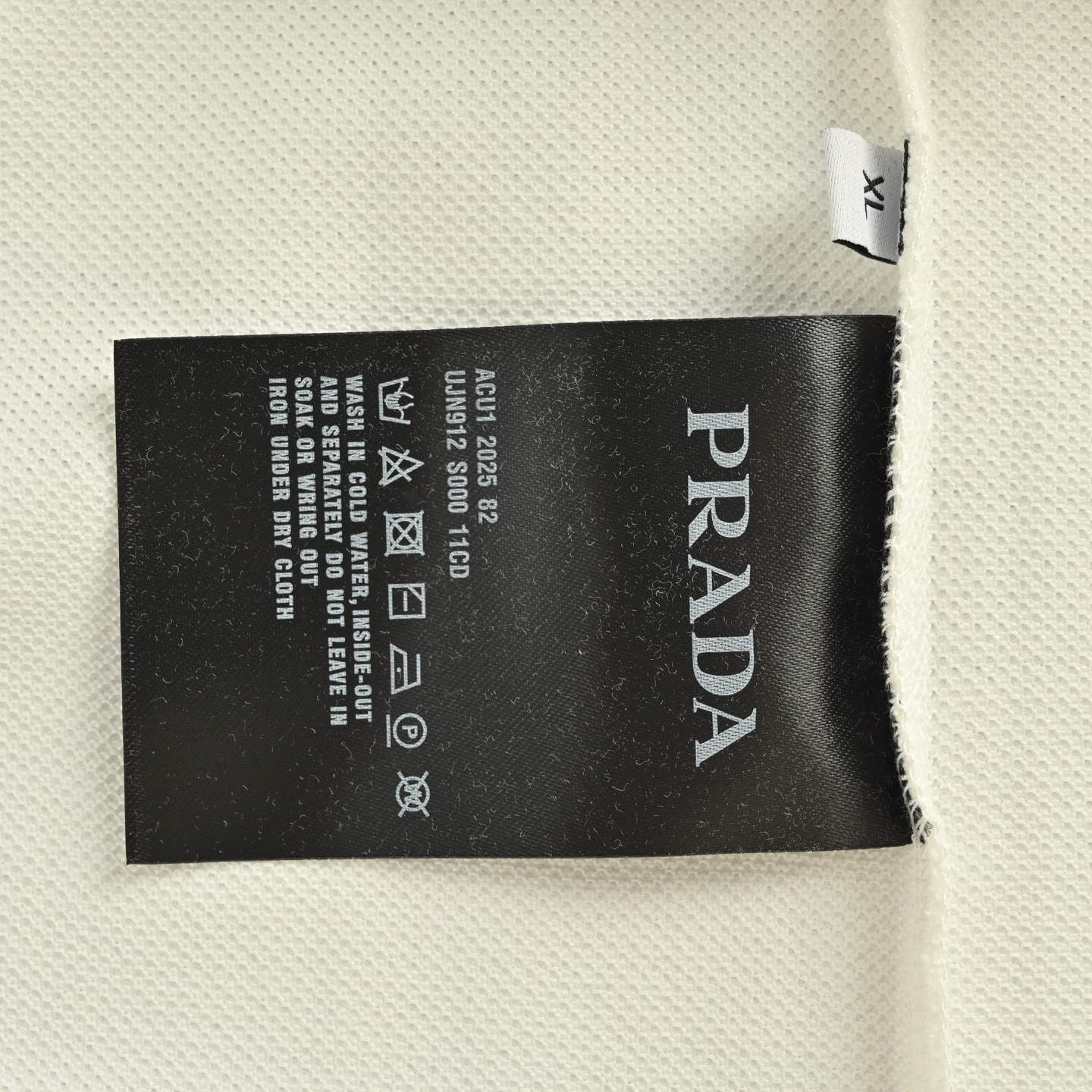 Prada/普拉达 25Fw 红色logo刺绣Polo短袖 Prada/普拉达 25Fw 红色logo刺绣Polo短袖