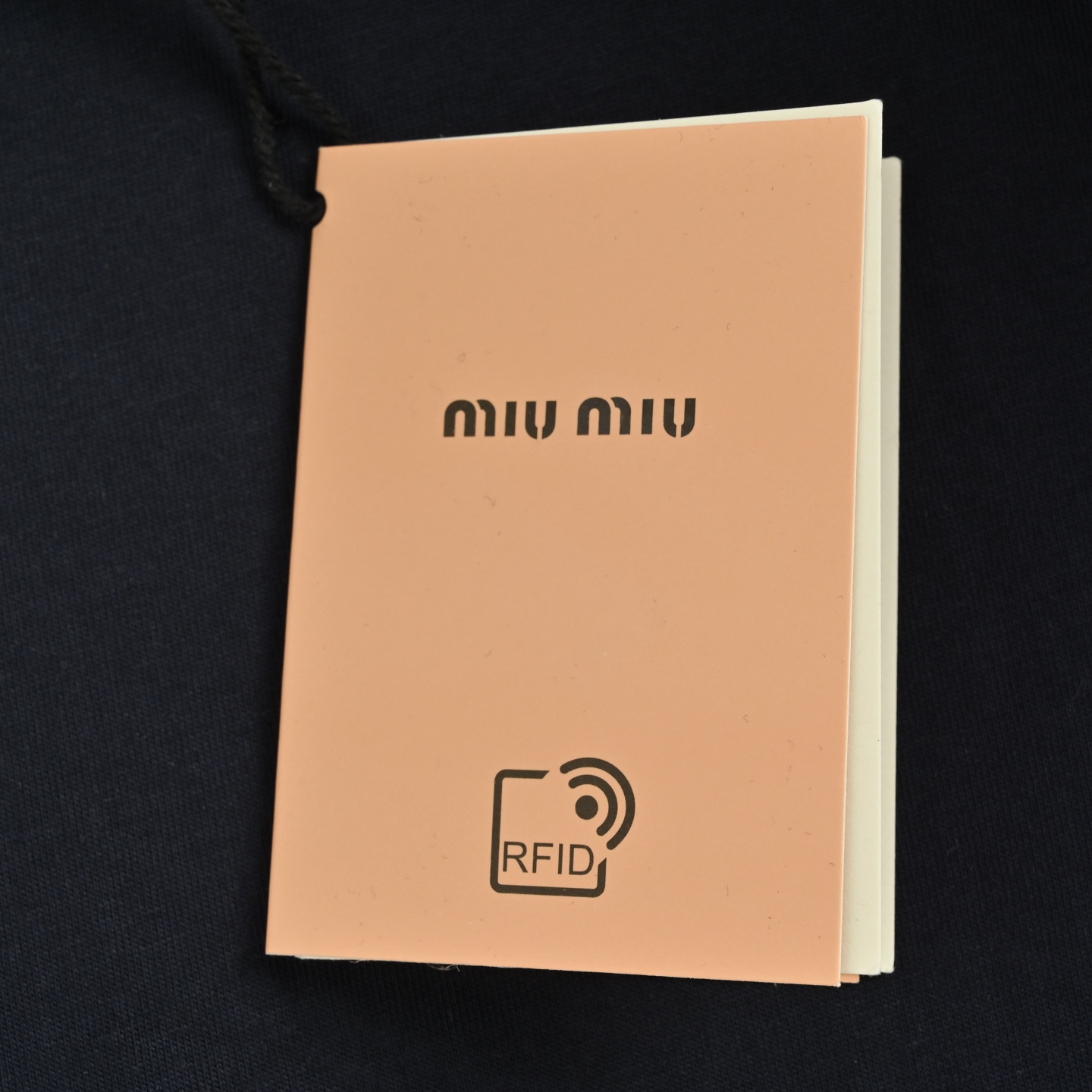 Miu Miu/缪缪 贴绣平纹针织连帽夹克外套-High Quatity Cheap Brand wholesale wholesaler seller Clothes Bags handbags Sneakers Top Fashion Clothing Shoes from China Factory Chinese suppliers best Quality Beautiful Price Miu Miu/缪缪 贴绣平纹针织连帽夹克外套
