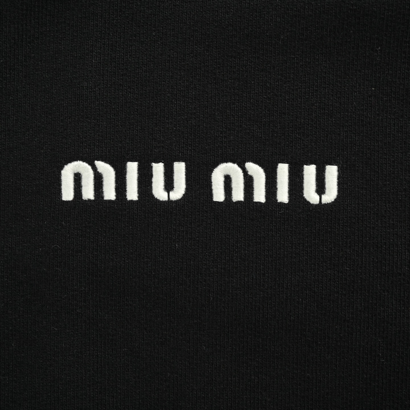 Miu Miu 25Fw Miu小标半拉链刷毛卫衣